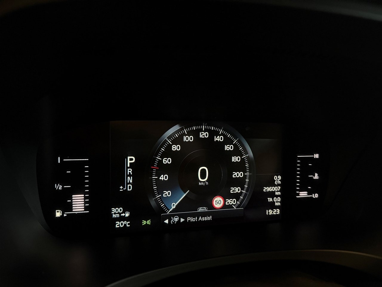 Volvo V90 2017, kuva 3/20