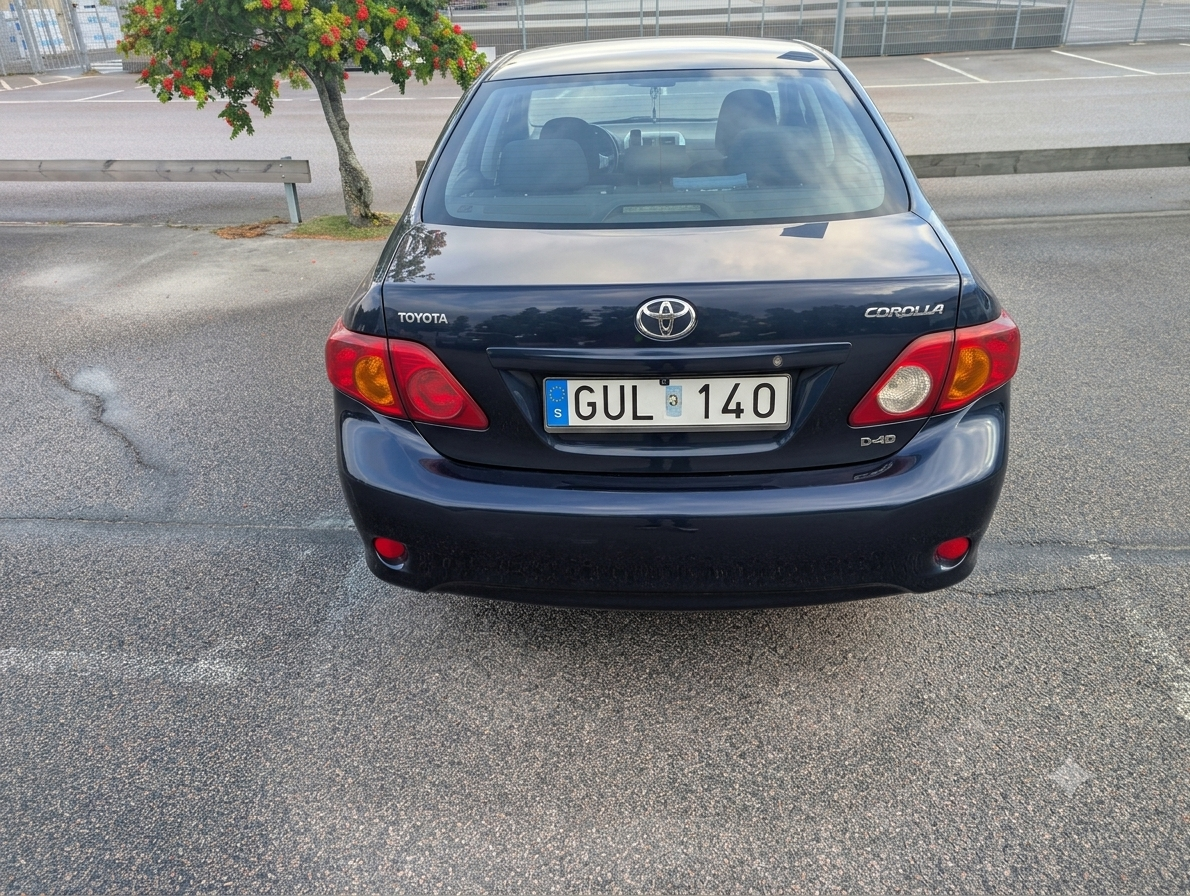 Toyota Corolla 2.0 D-4D Manuell 2008, bild 3/7