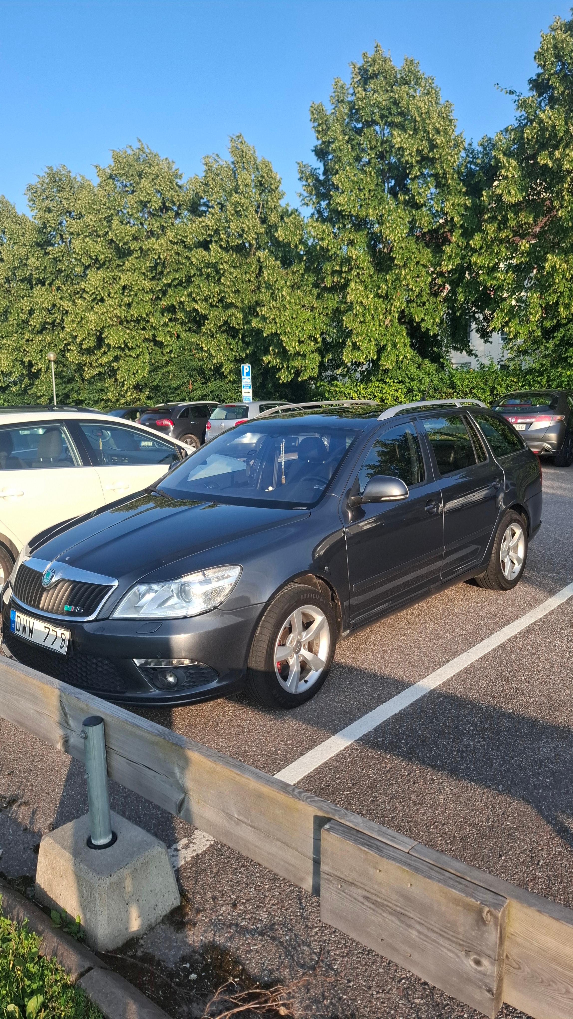 Skoda Octavia 2012, kuva 4/6