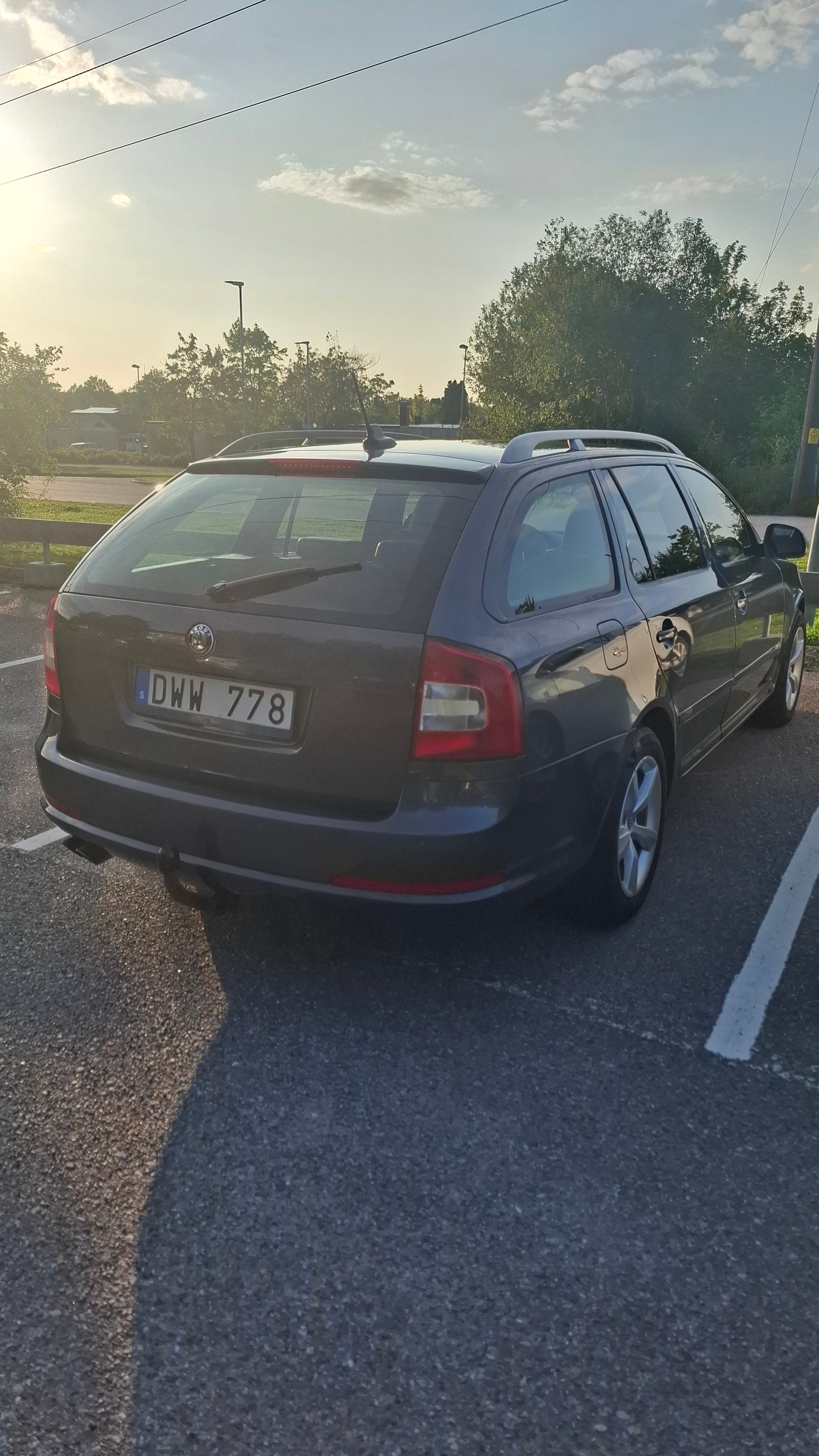 Skoda Octavia 2012, kuva 6/6