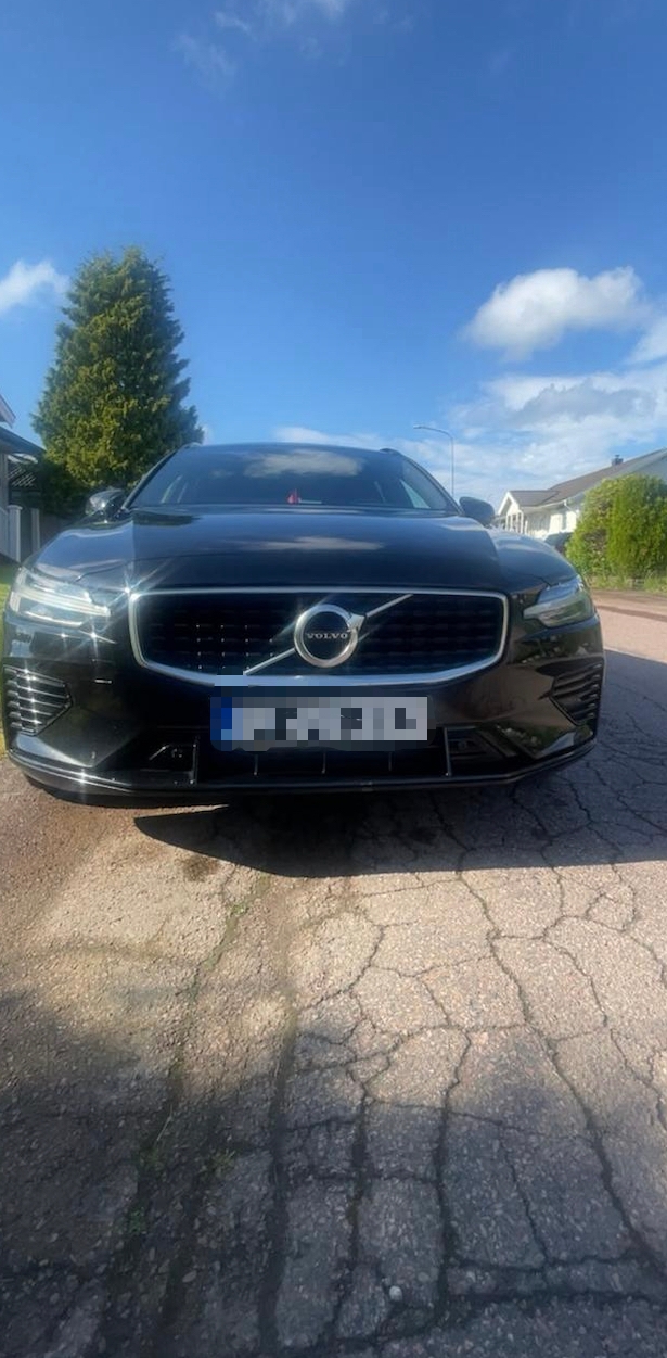 Volvo V60 T8 R-Design 2020, bild 4/17
