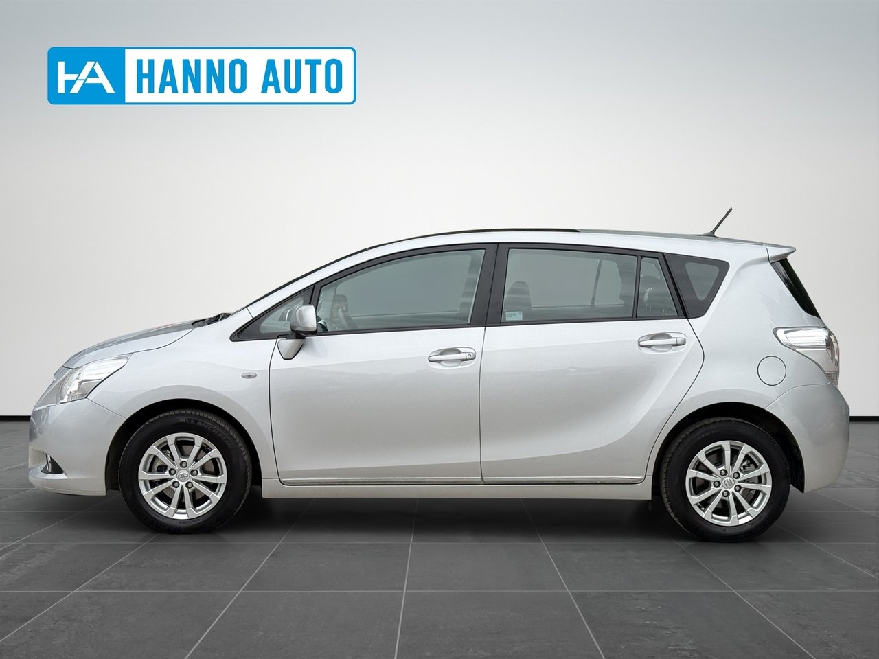 Toyota Verso 1.8 7-sits 2011, bild 2/36