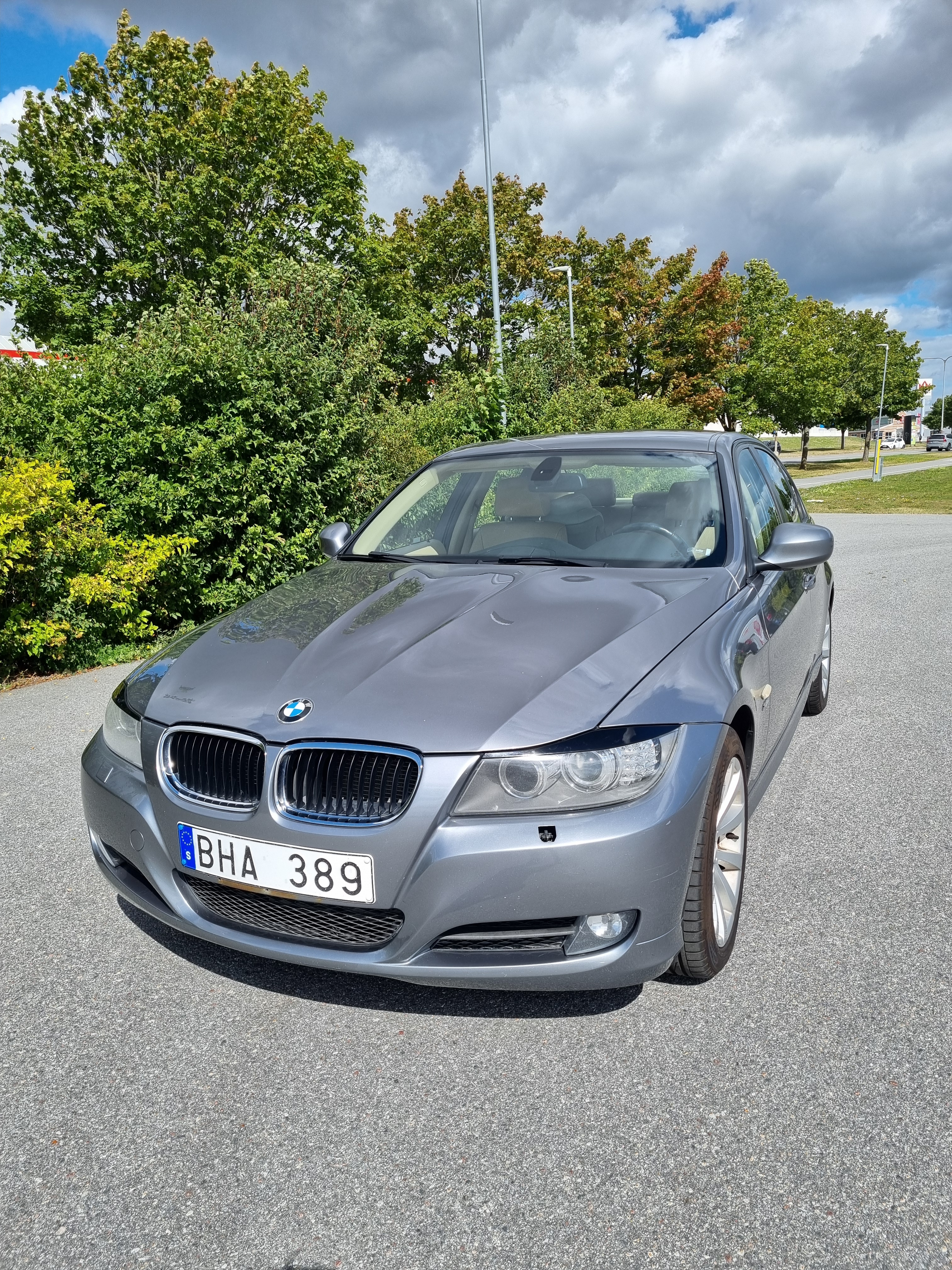 BMW 320 d xDrive Sedan Automatisk 2011, bild 4/5
