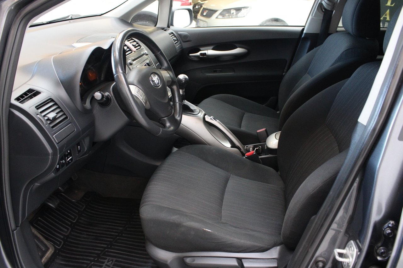 Toyota Auris 2007, bild 6/10