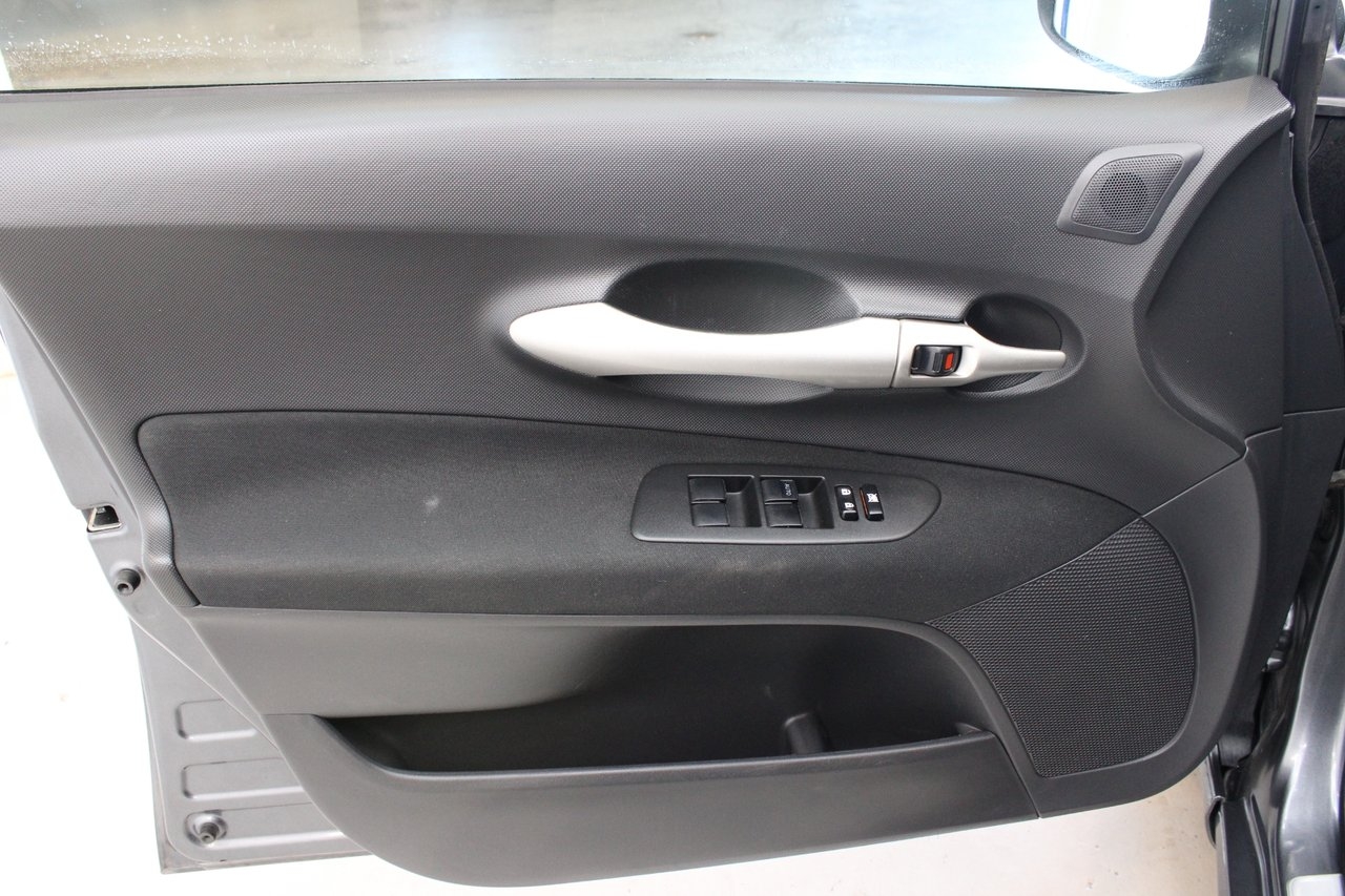Toyota Auris 2007, bild 7/10