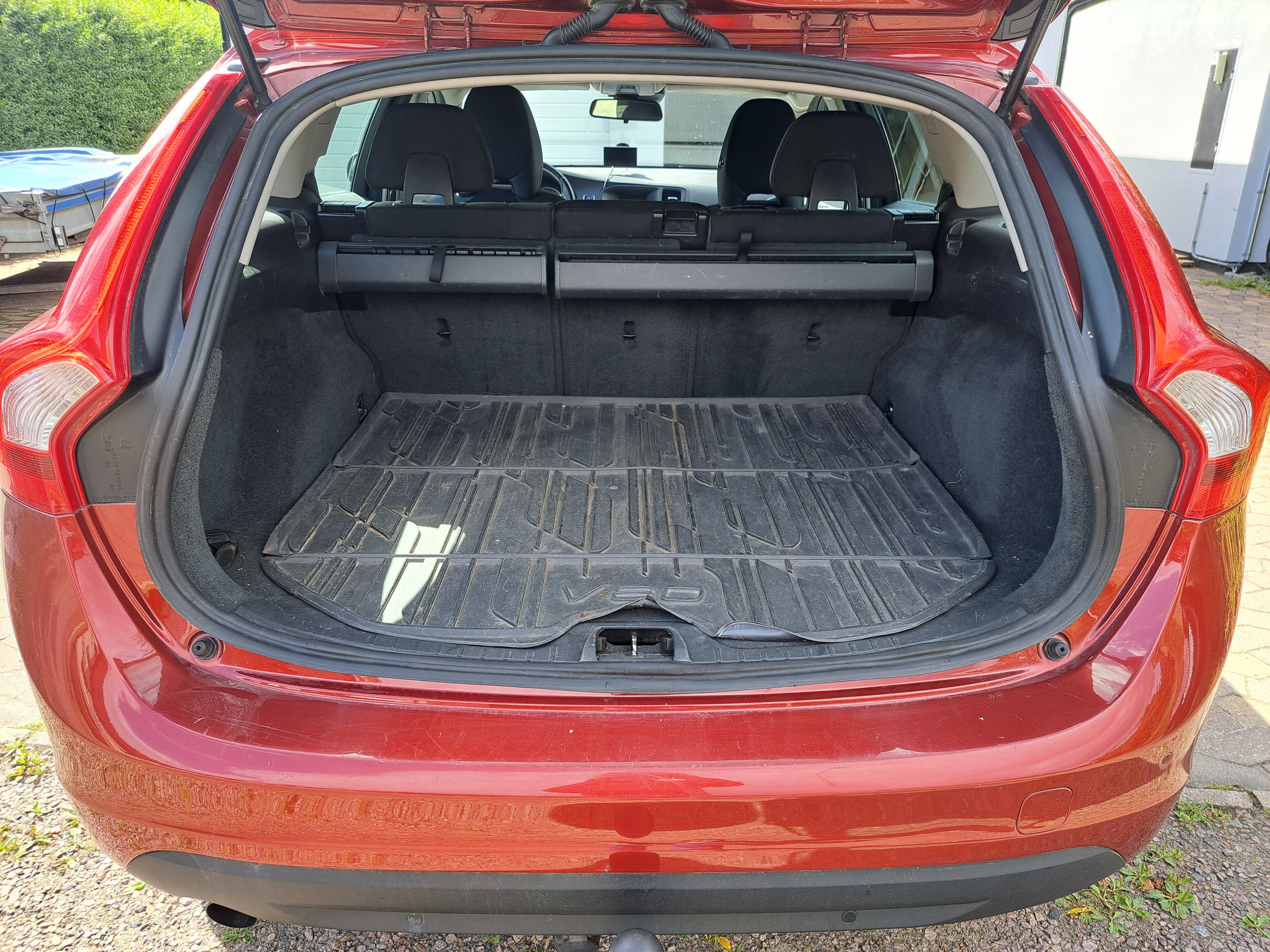 Volvo V60 D2 Momentum Manuell 2013, kuva 7/8