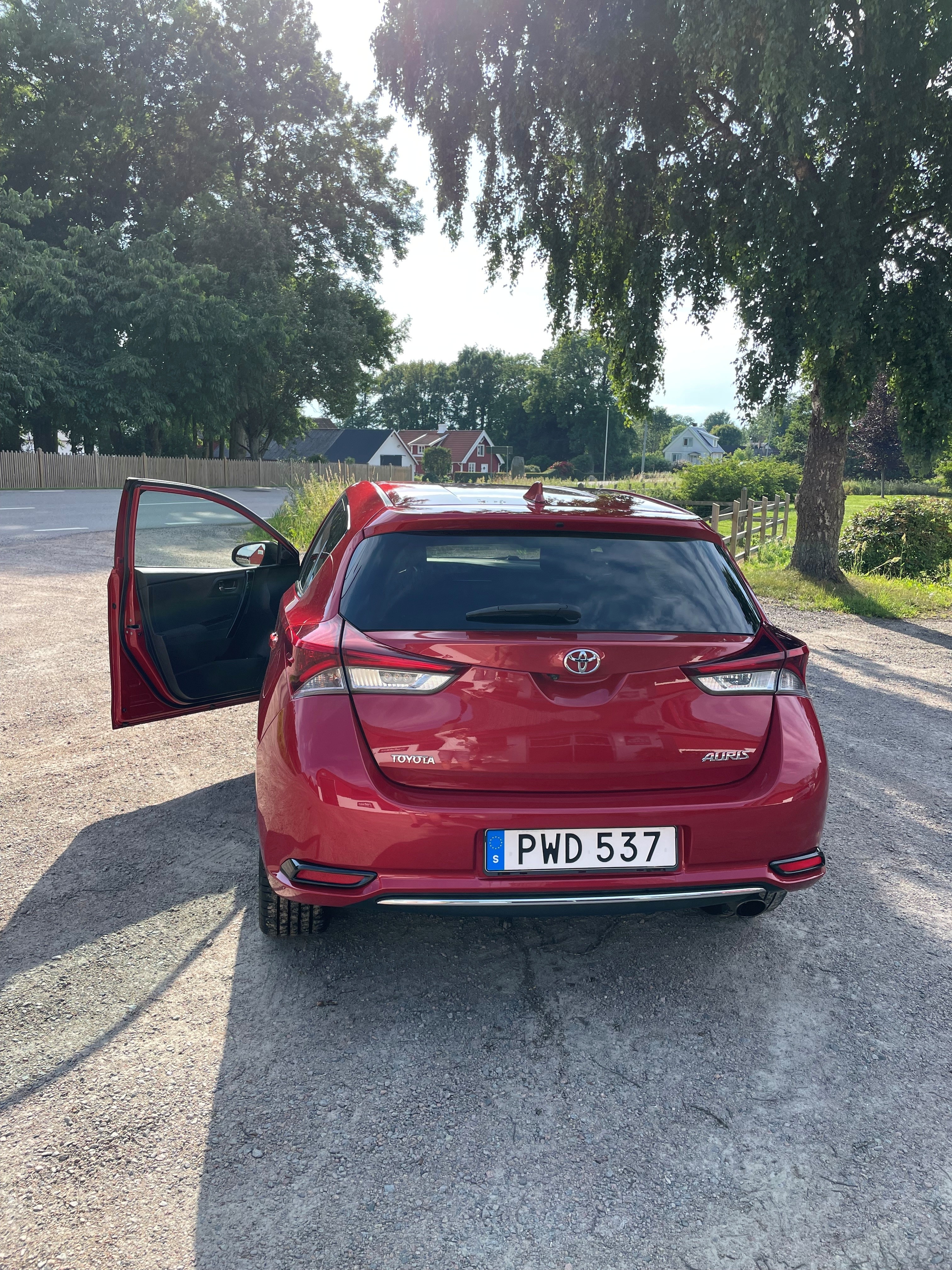 Toyota Auris 2016, bild 2/7