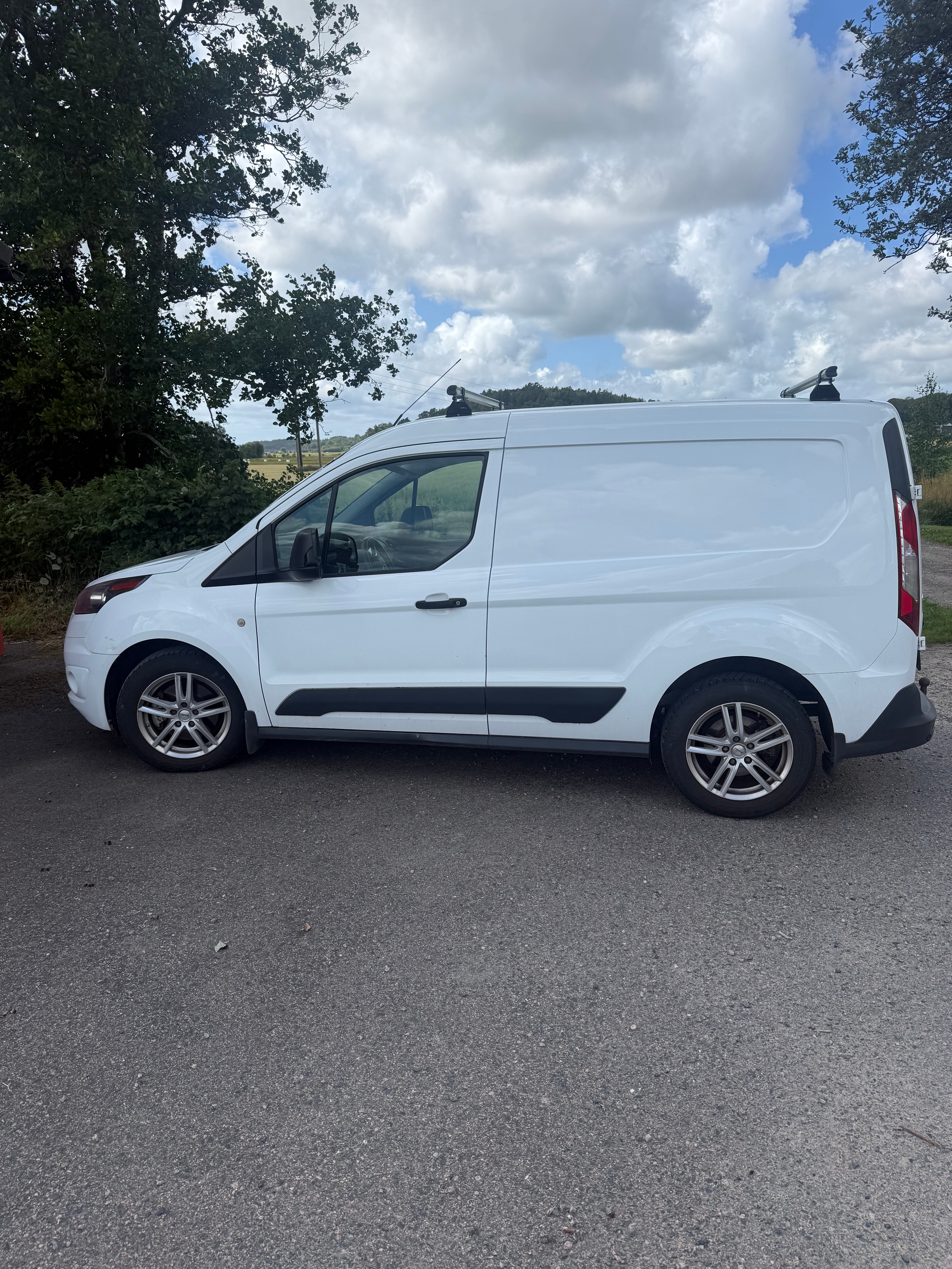 Ford Transit Connect 2016, bild 2/9