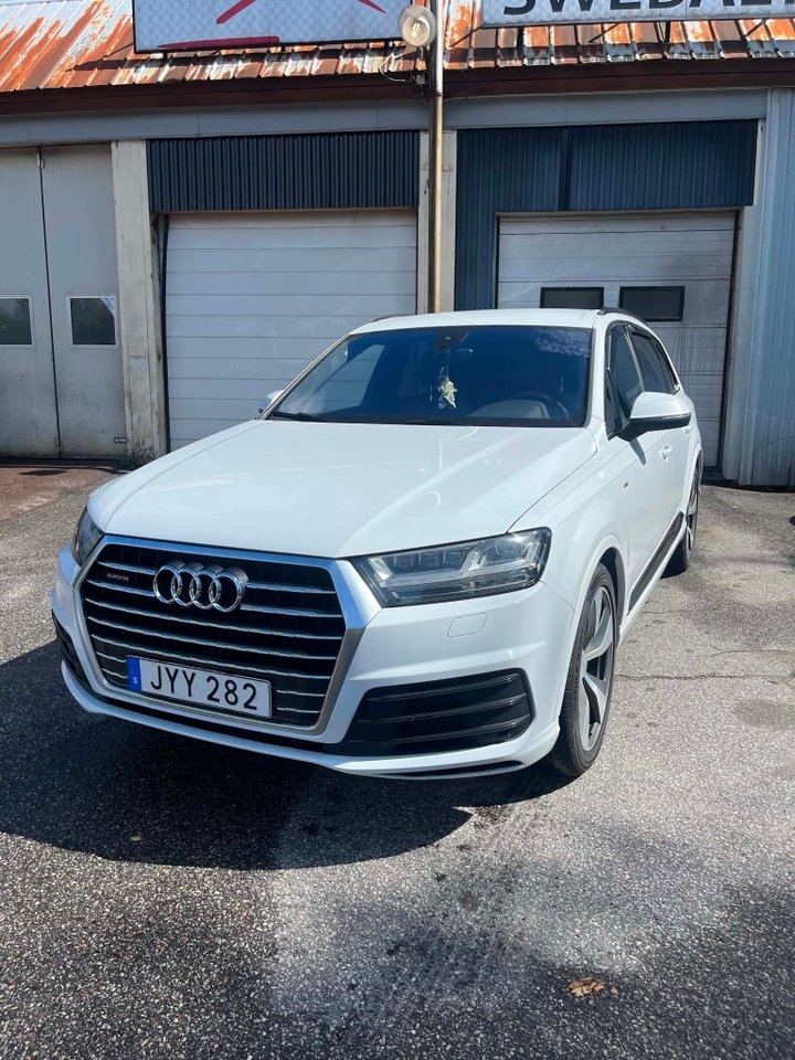 Audi Q7 2016, kuva 4/10