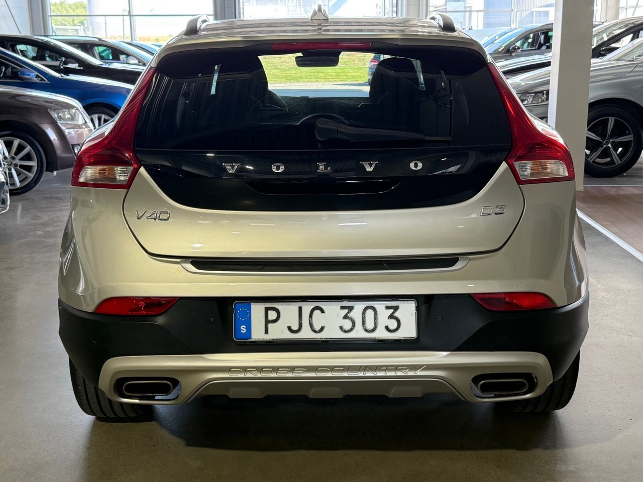 Volvo V40 Cross Country 2017, kuva 7/24