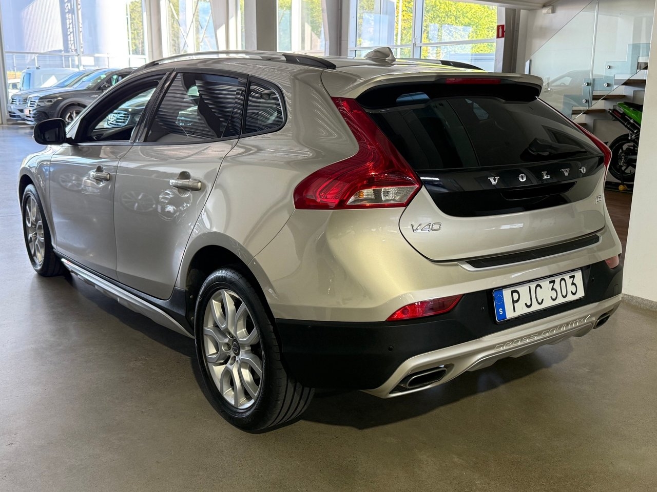 Volvo V40 Cross Country 2017, kuva 6/24