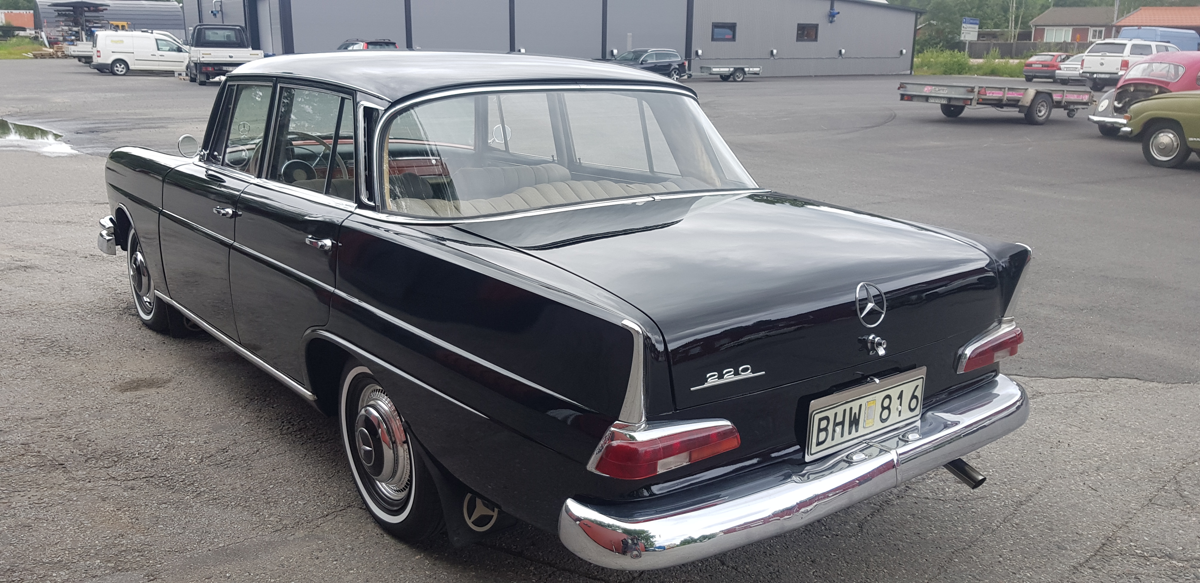 Mercedes-Benz 220 Sedan Manuell 1960, photo 2/9