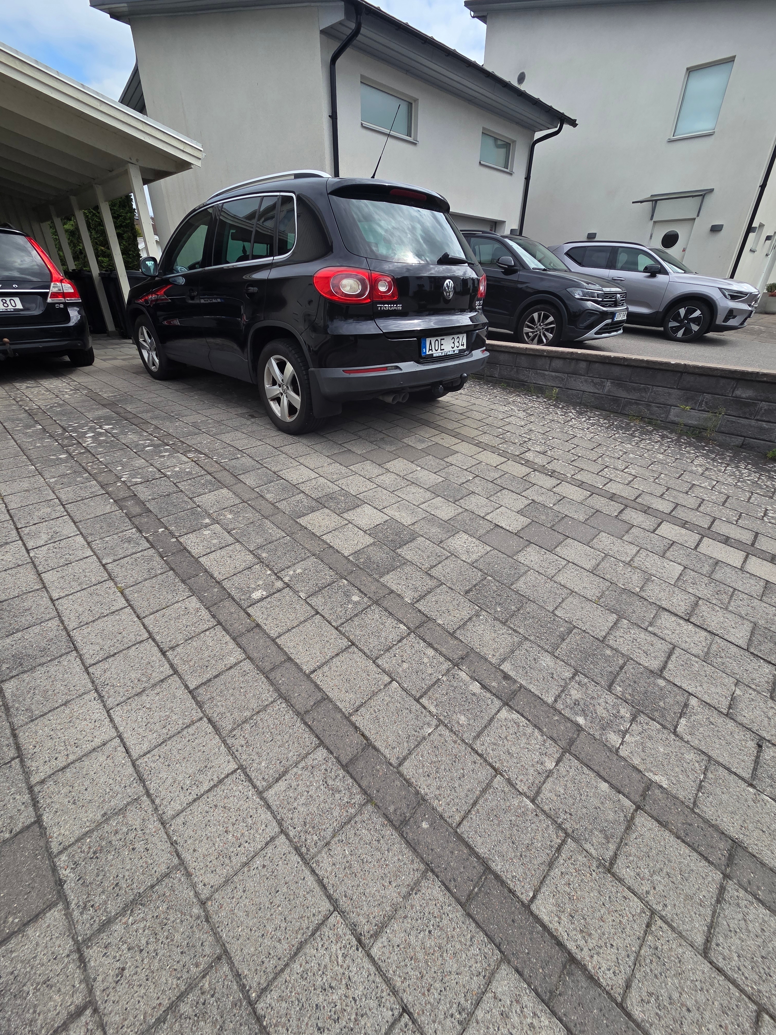 Volkswagen Tiguan 2010, photo 4/5
