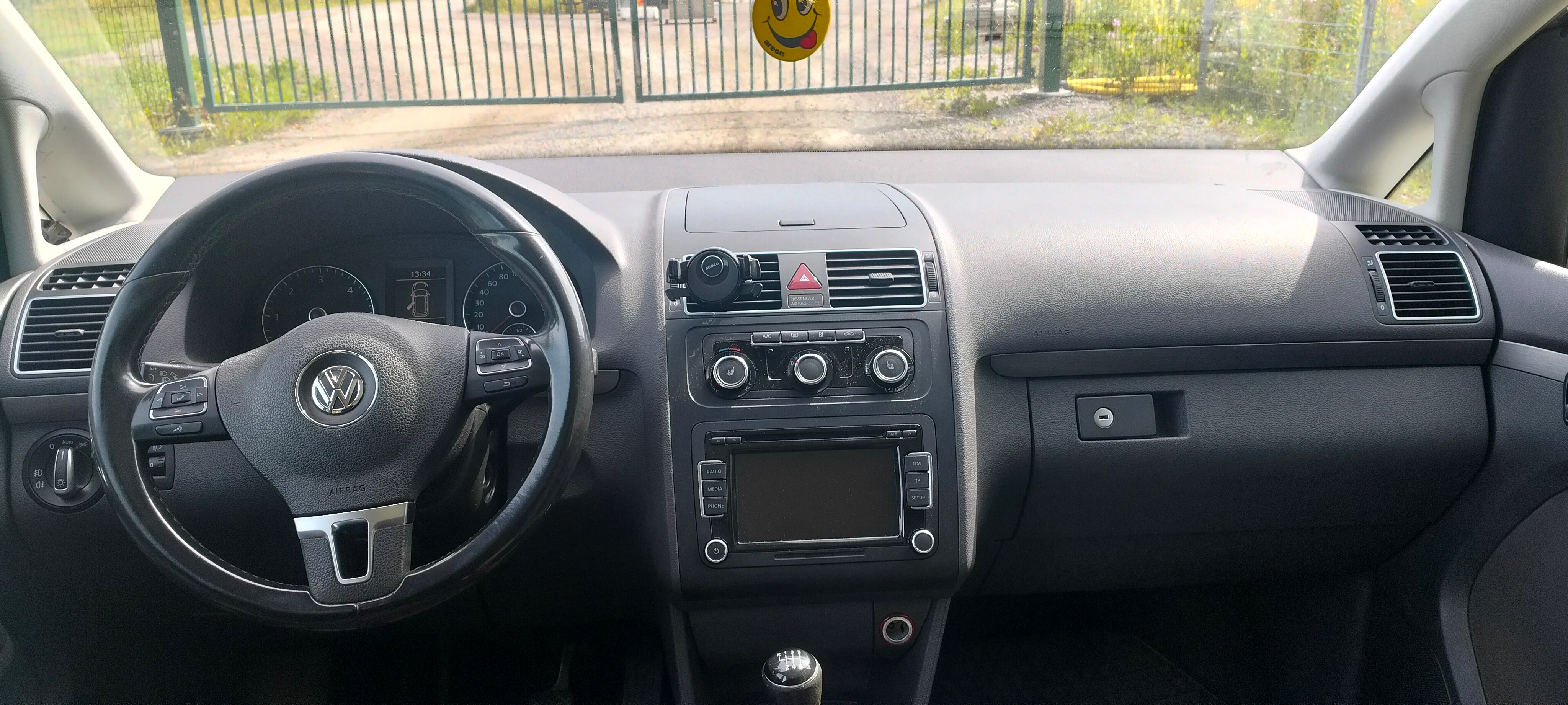 Volkswagen Touran 2014, kuva 5/6