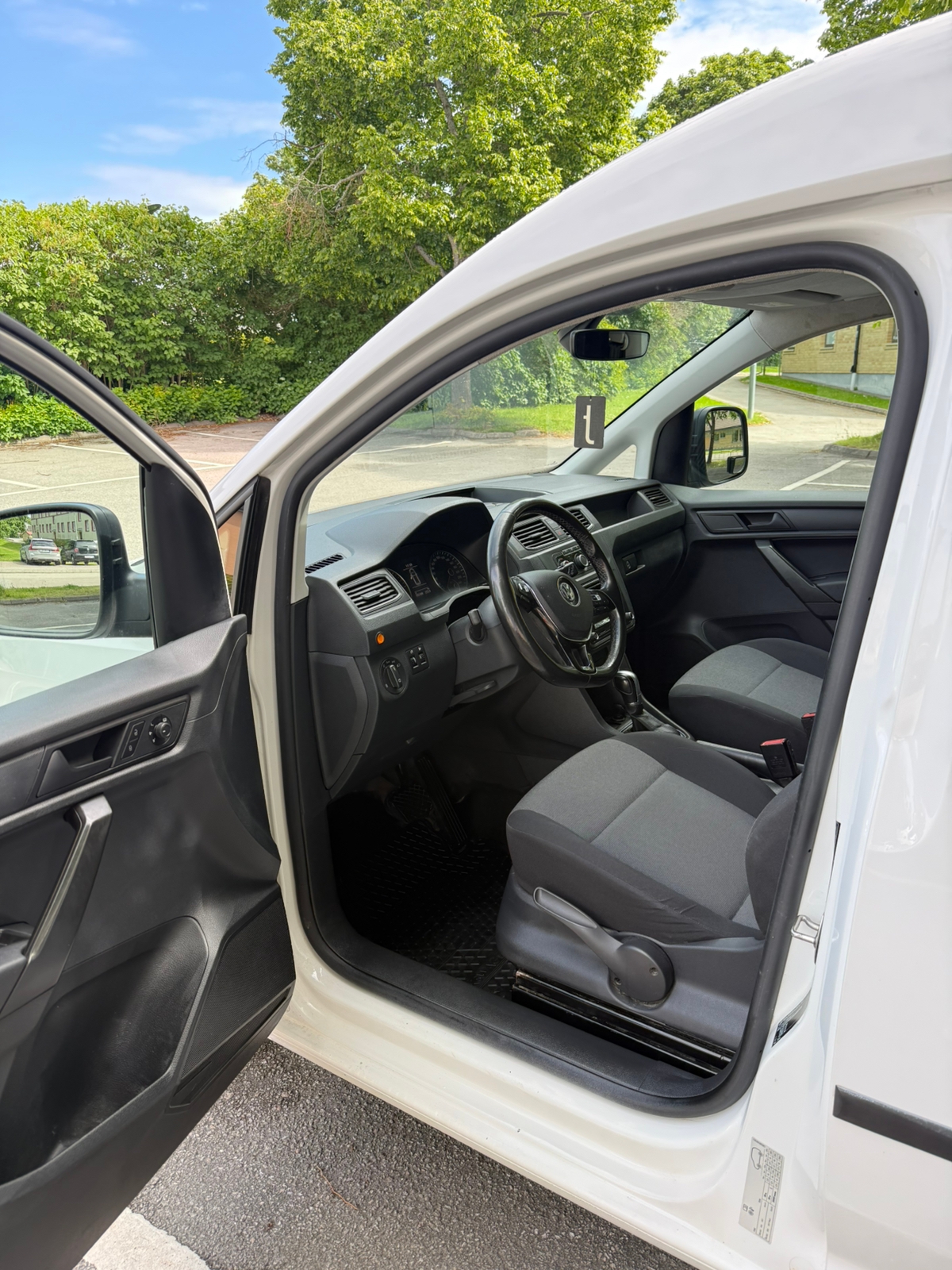 Volkswagen Caddy 2018, bild 4/10