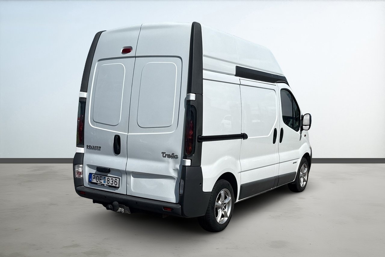 Renault Trafic Skåpbil 2.9t 1.9 dCi 2006, bild 5/21
