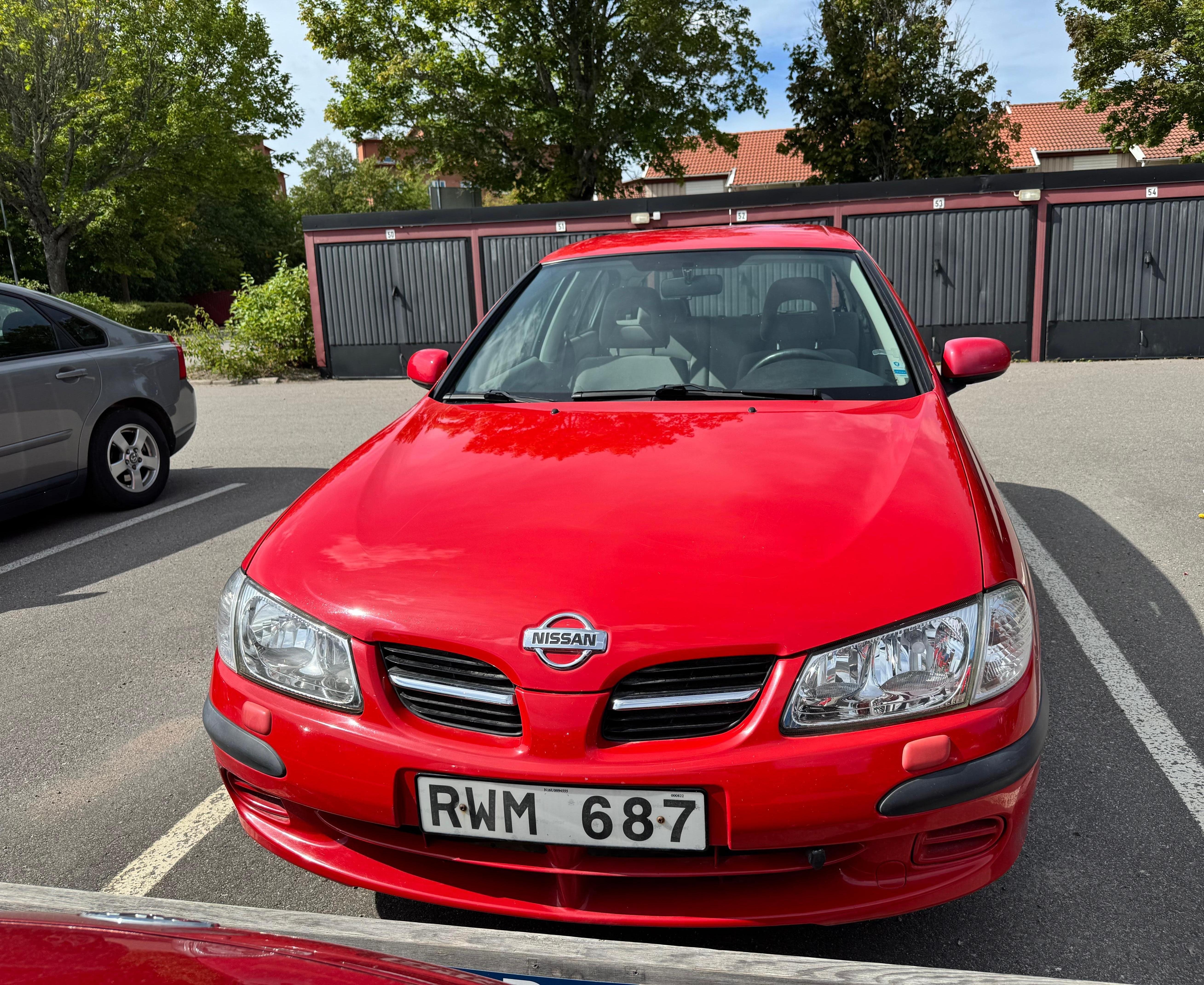 Nissan Almera