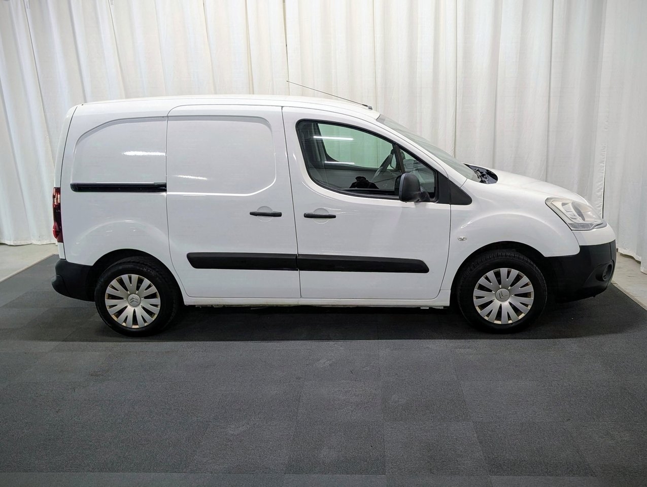 Citroen Berlingo Van 1.6 HDi 2014, kuva 5/11