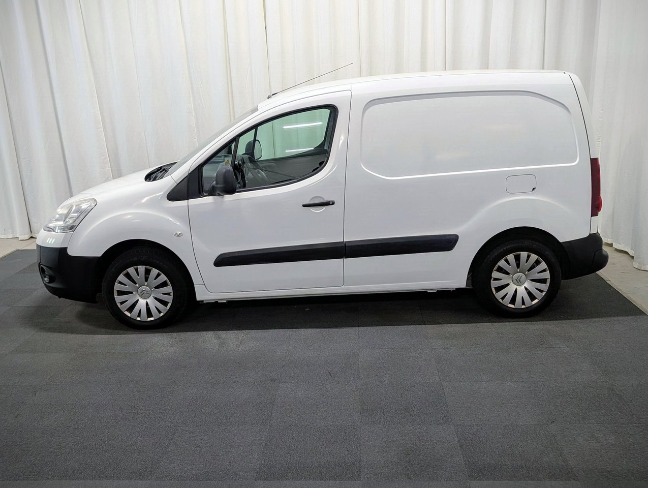 Citroen Berlingo Van 1.6 HDi 2014, kuva 3/11