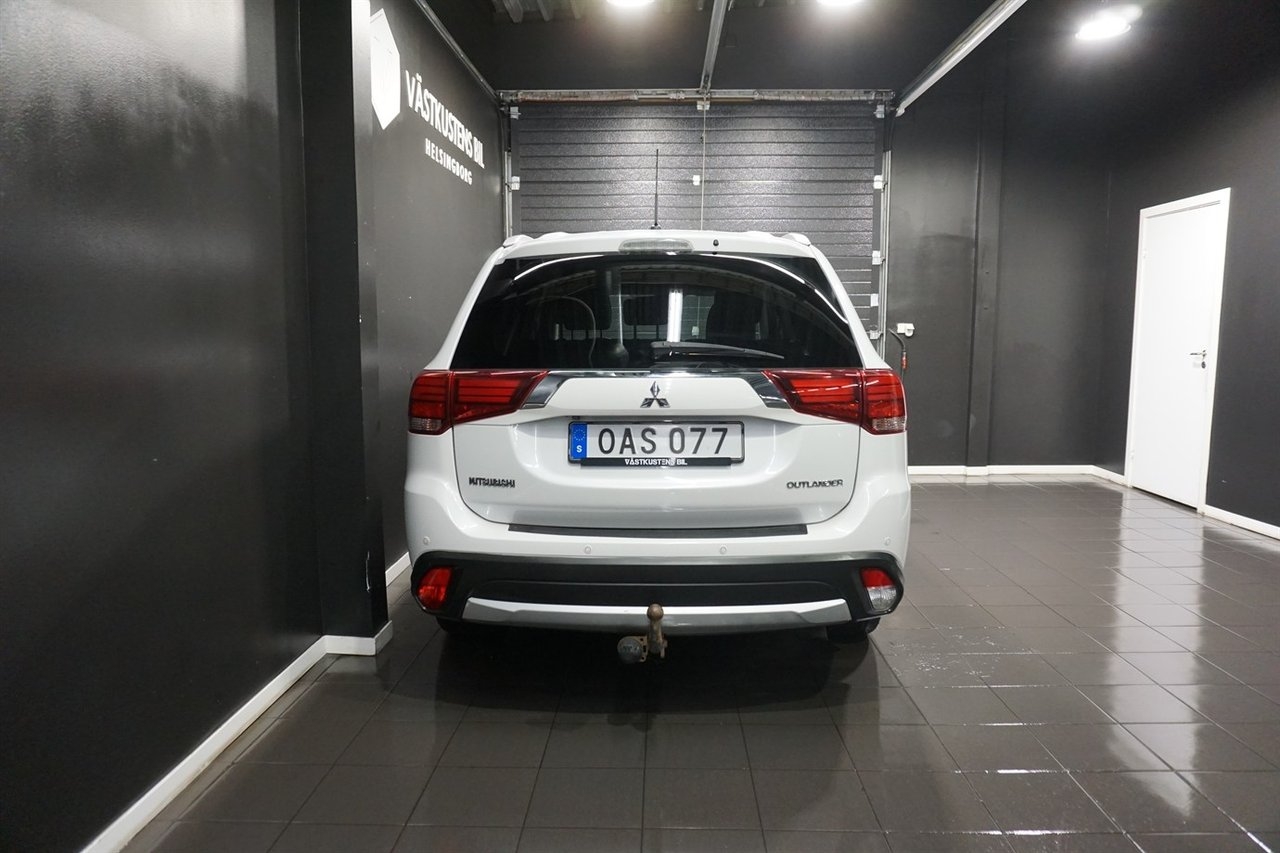 Mitsubishi Outlander 2016, bild 6/10
