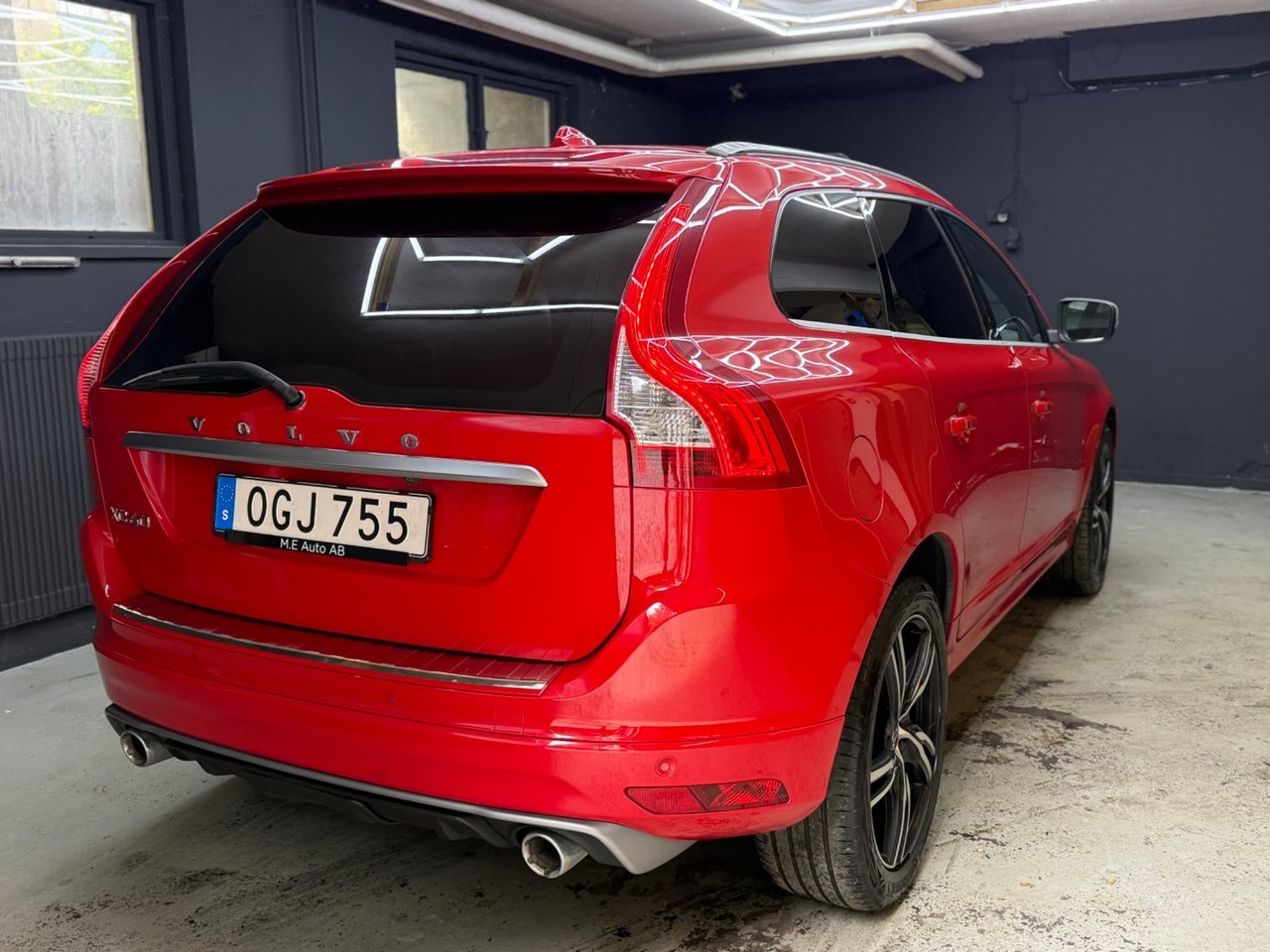 Volvo XC60 2017, photo 4/29
