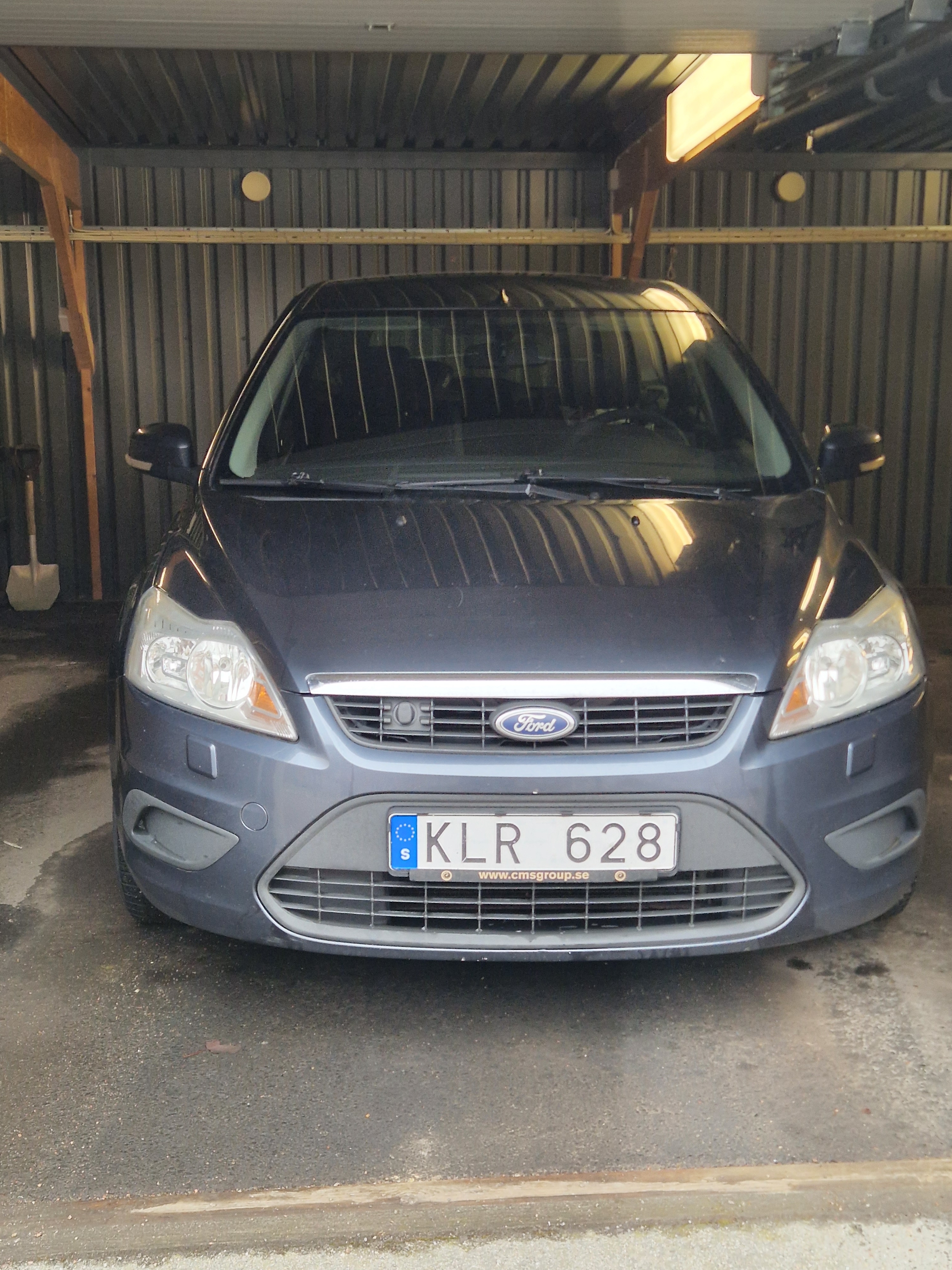 Ford Focus Kombi 1.8 Flexifuel Manuell 2008, photo 2/8