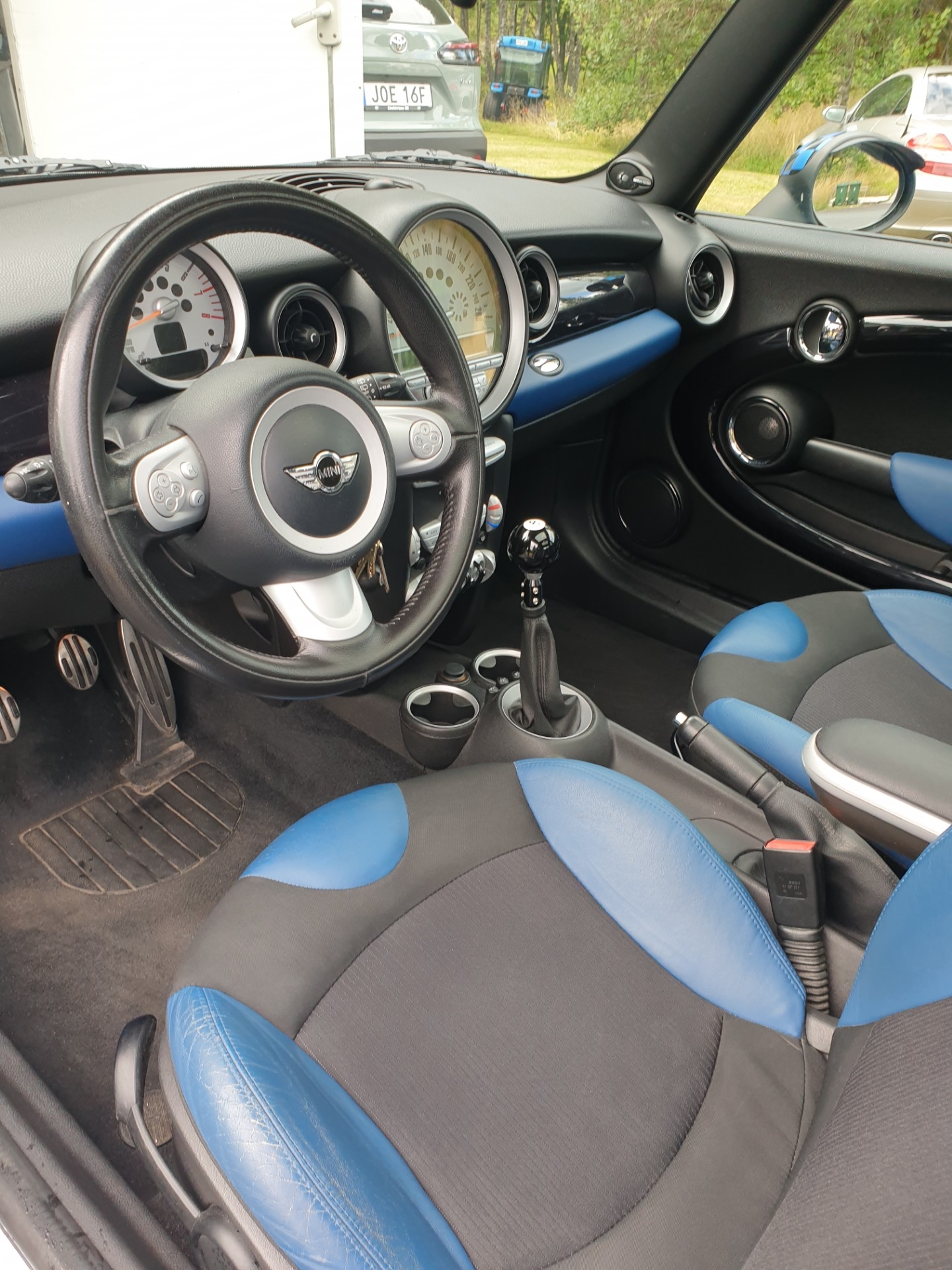 MINI Cooper S Manuell 2010, bild 4/6