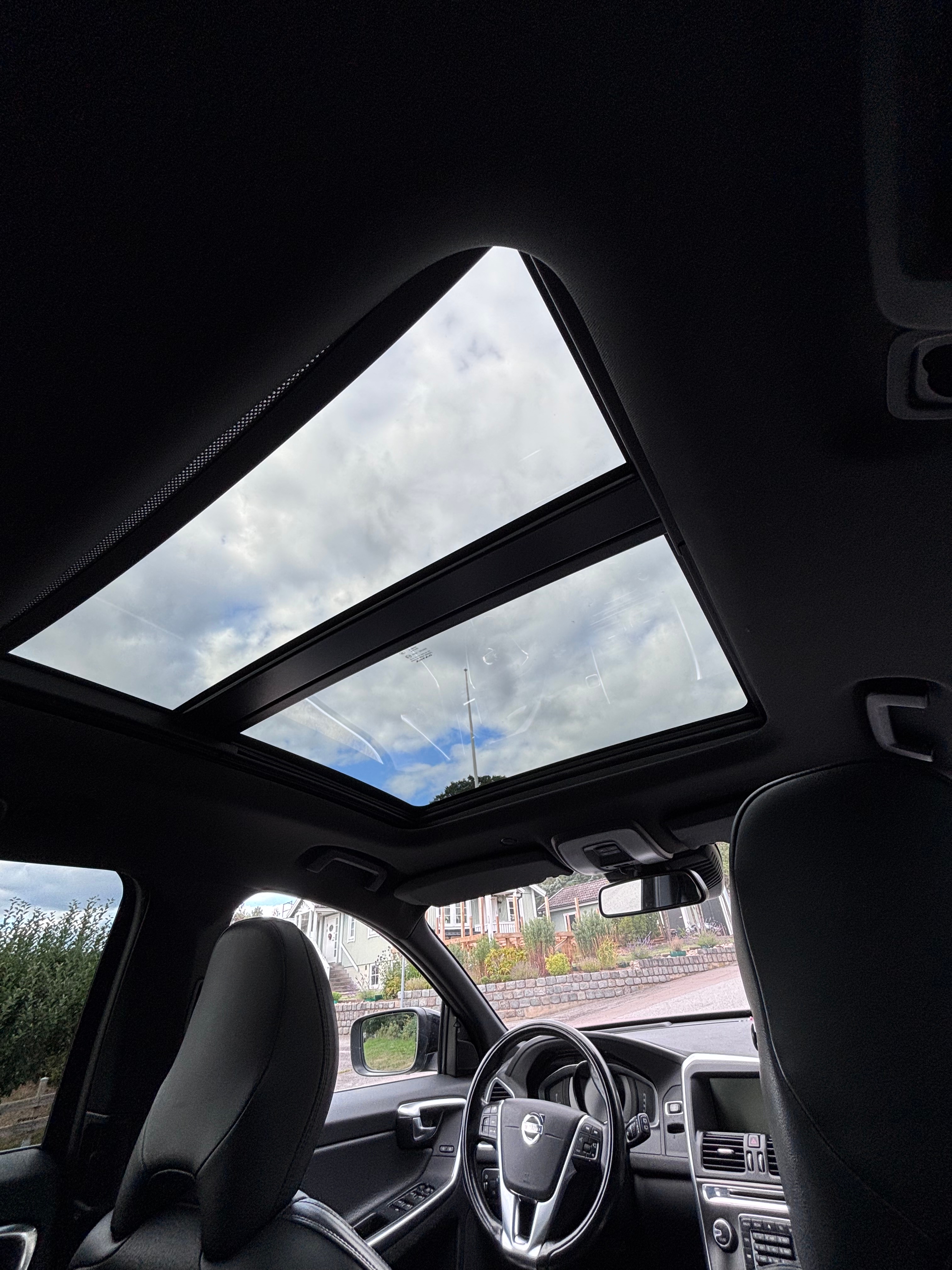 Volvo XC60 D4 AWD Geartronic 2014, bild 3/6