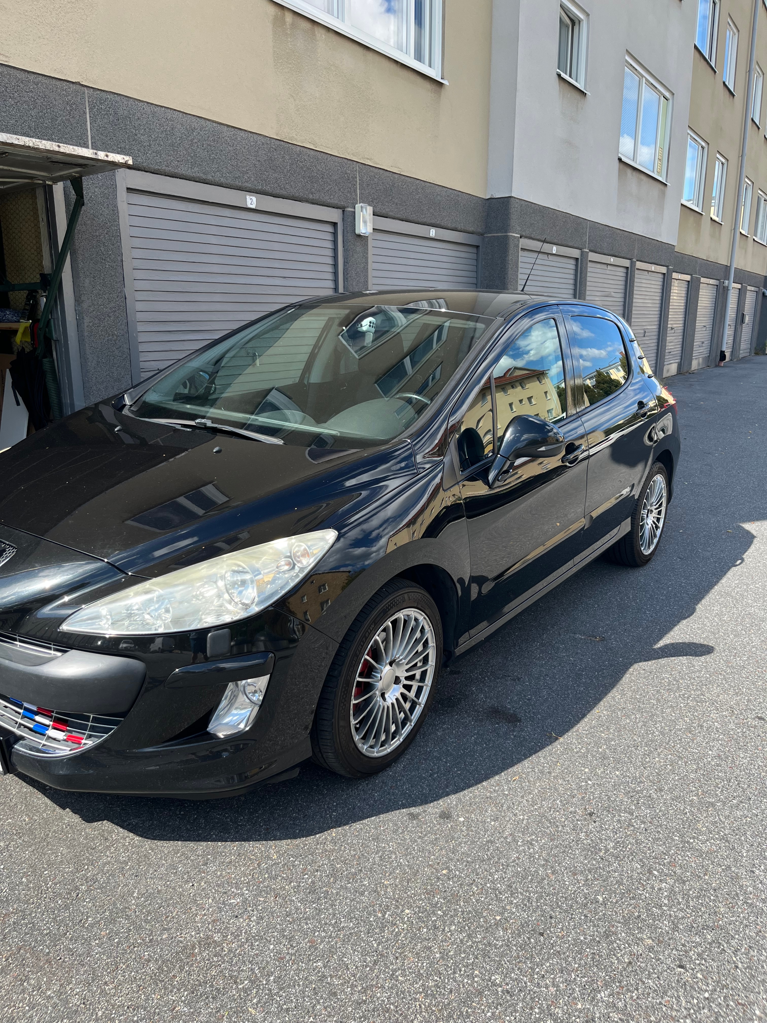 Peugeot 308 5-dörrar 1.6 VTi Manuell 2010, bild 3/3