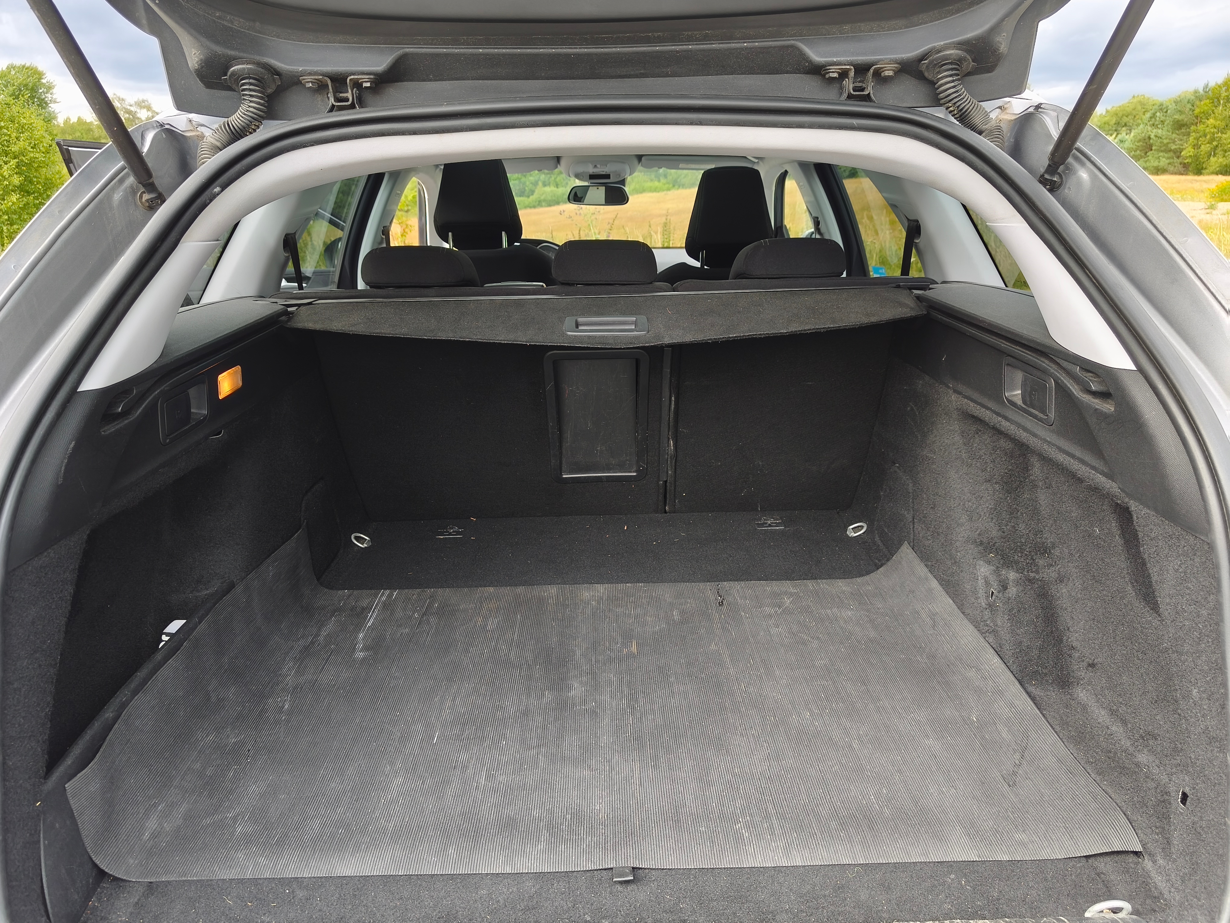 Peugeot 308 SW 1.2 PureTech 110 Manuell 2016, bild 5/6