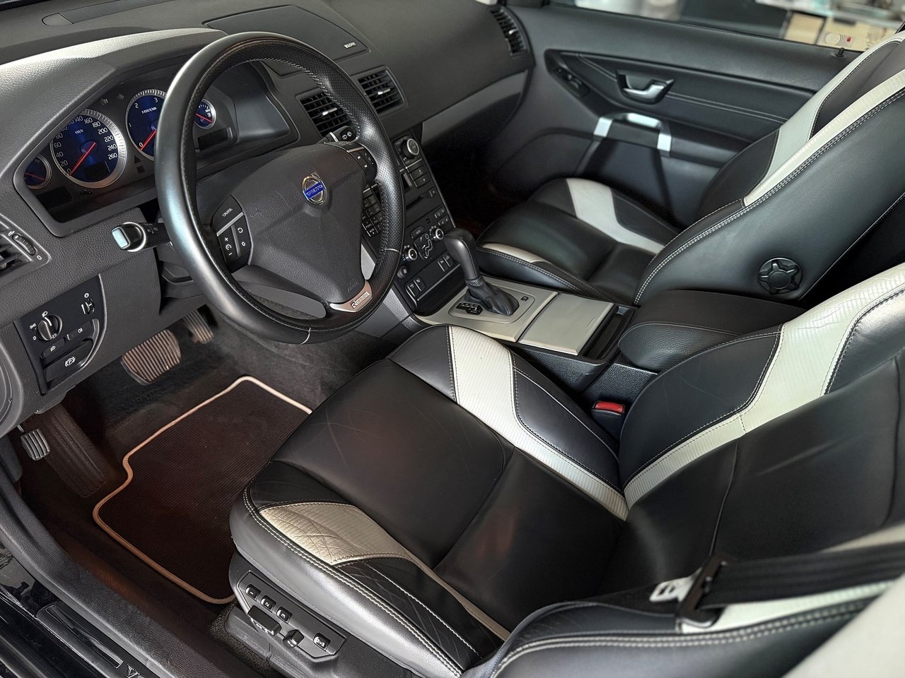 Volvo XC90 2014, bild 4/26