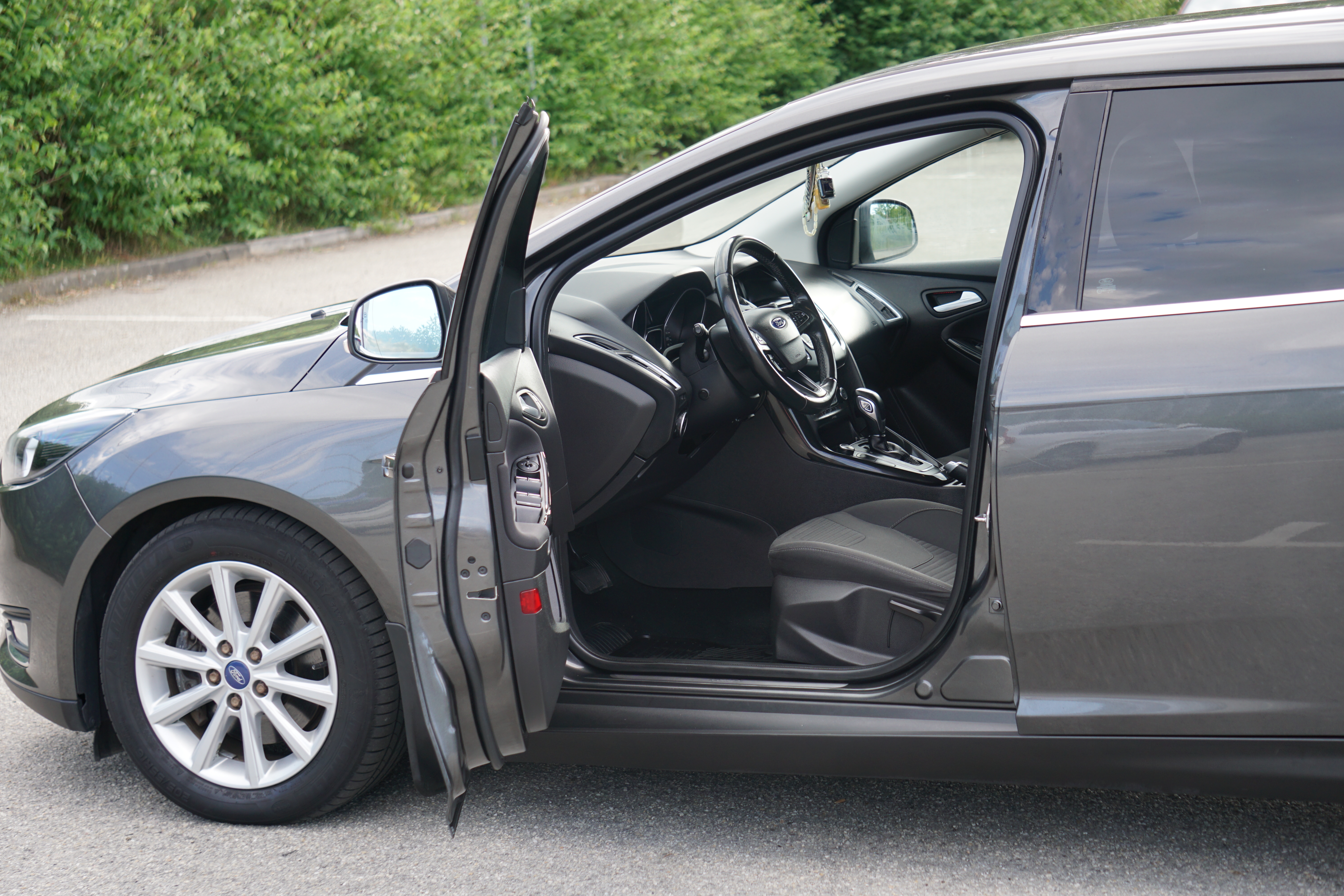 Ford Focus Kombi 2.0 TDCi Powershift 2015, photo 6/9