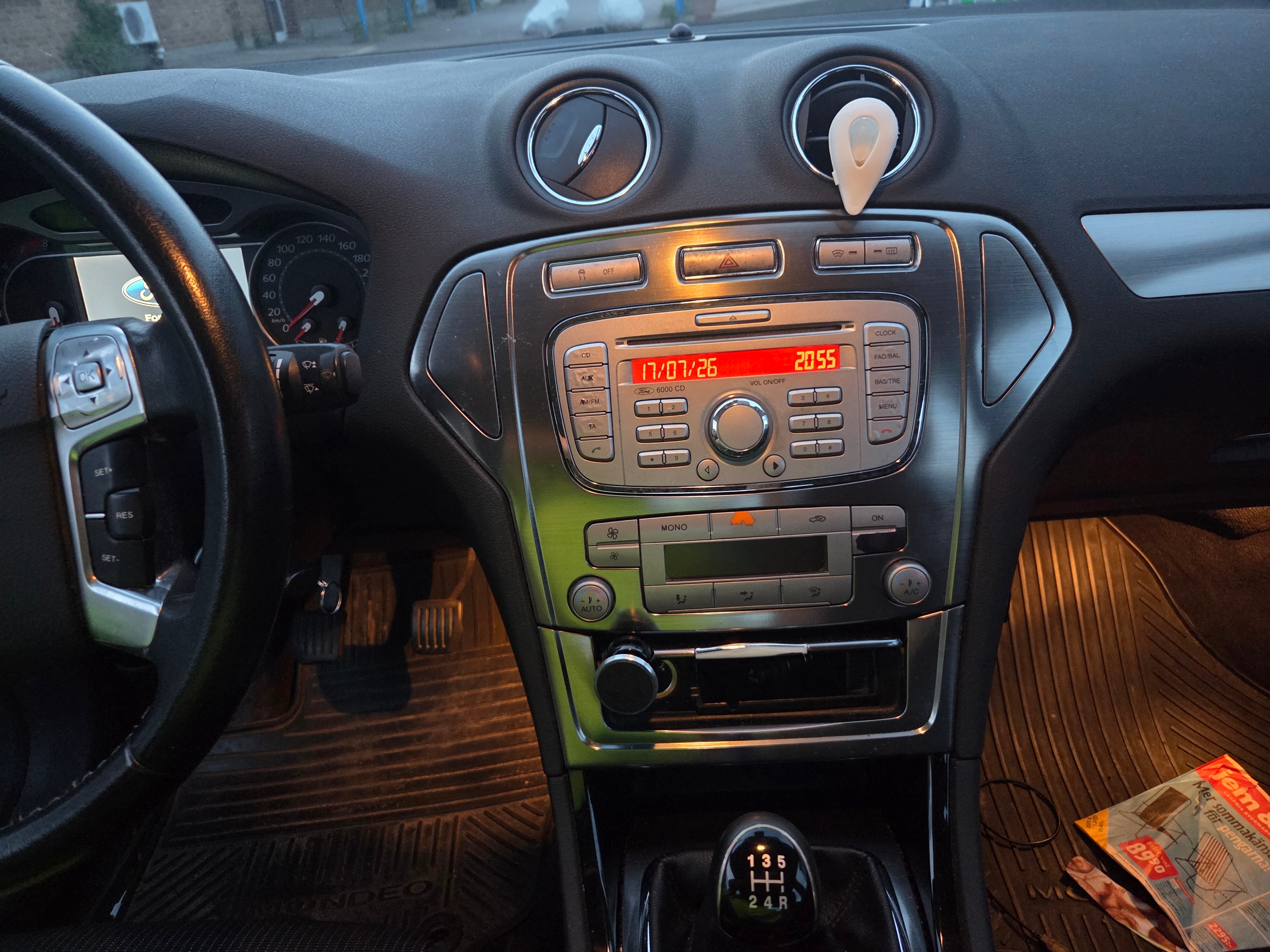 Ford Mondeo 2009, bild 3/5