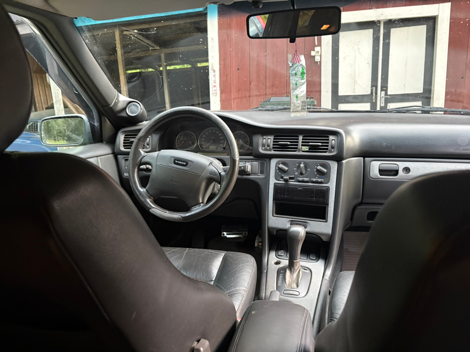 Volvo XC70 V 2.4 T AWD Automatisk 2000, bild 5/9