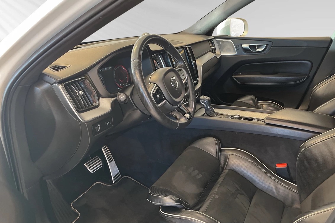 Volvo XC60 D5 AWD Geartronic 2018, bild 5/10