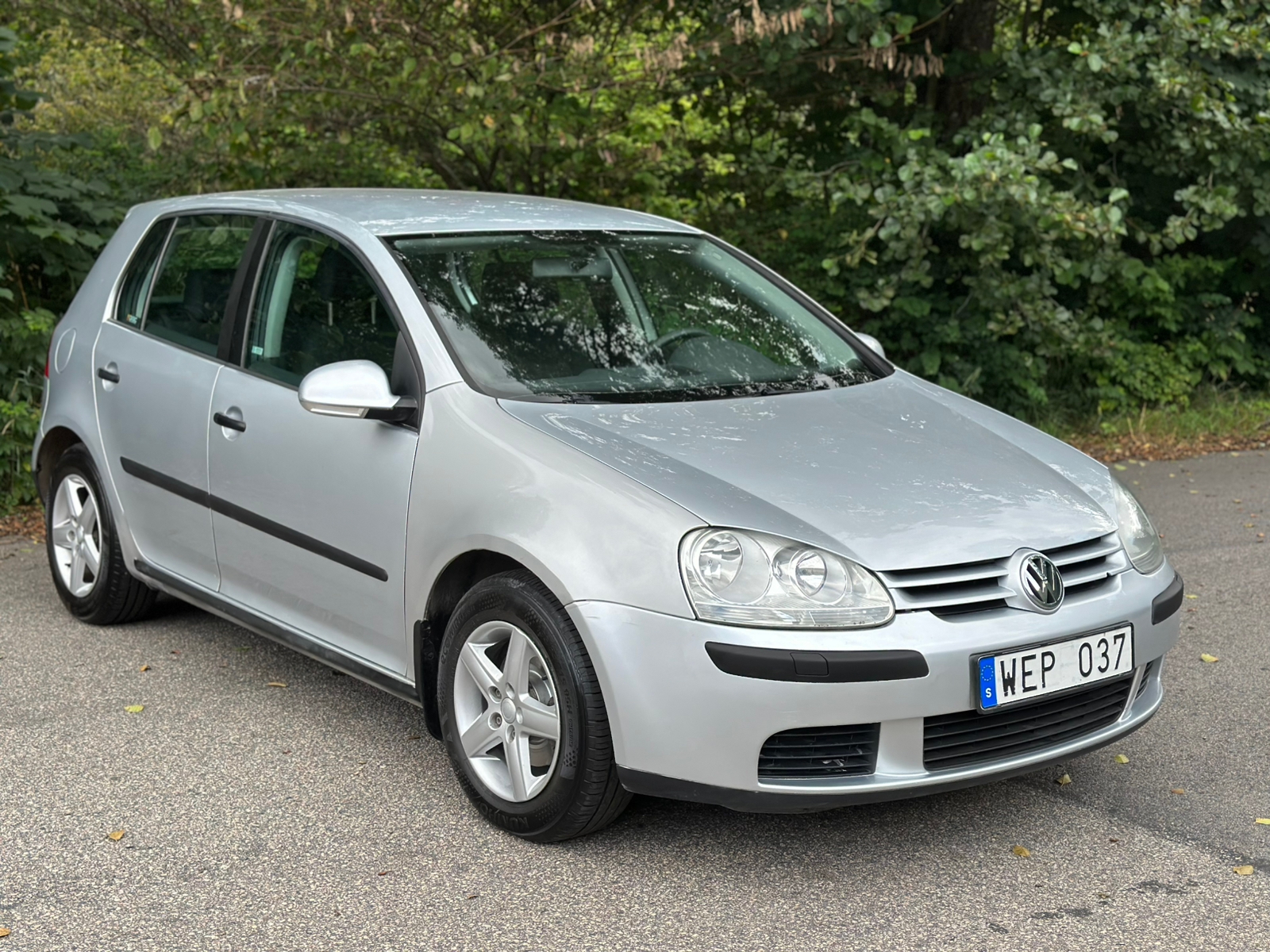 Volkswagen Golf V 5-dörrar 1.6 Manuell 2006, kuva 2/5