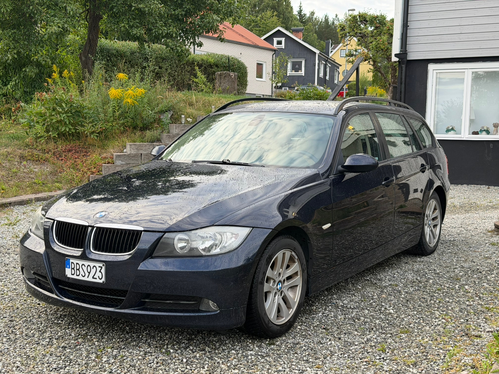 BMW 320 i Touring Automatisk 2008, photo 2/8