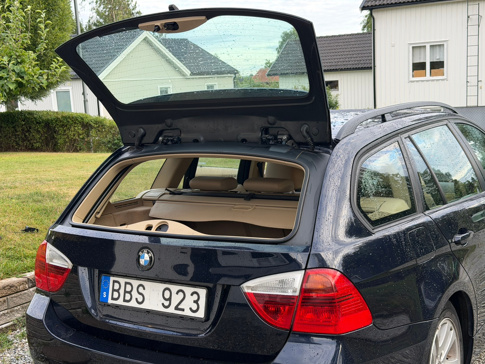 BMW 320 i Touring Automatisk 2008, photo 4/8
