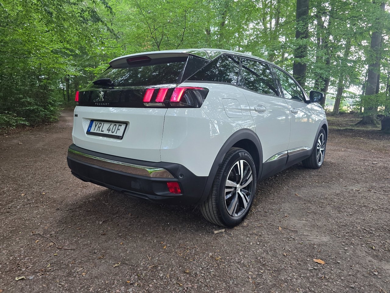 Peugeot 3008 1.2 PureTech 130 EAT Allure 2020, bild 6/10