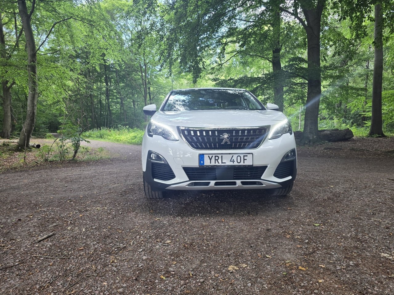 Peugeot 3008 1.2 PureTech 130 EAT Allure 2020, bild 3/10
