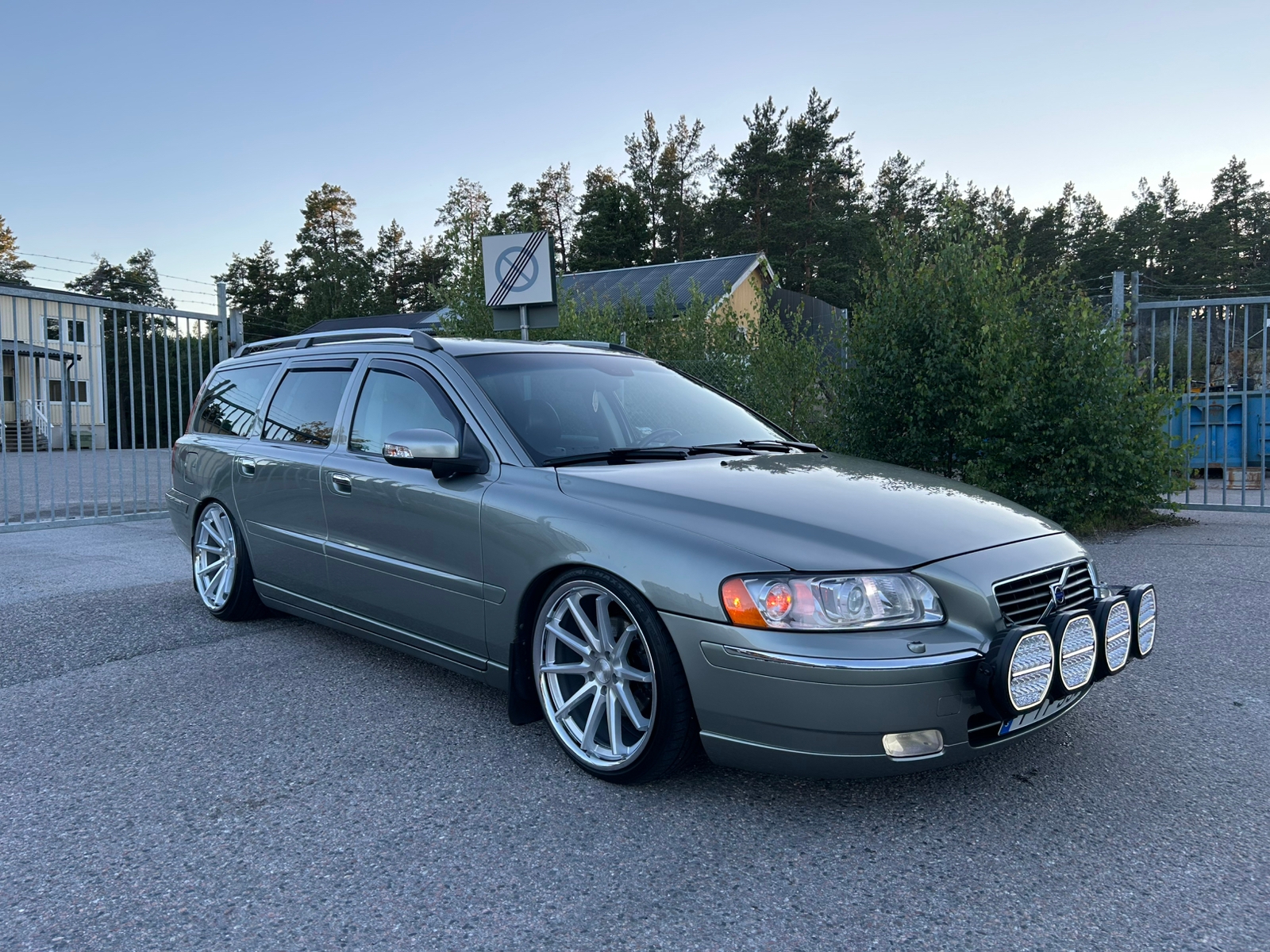 Volvo V70