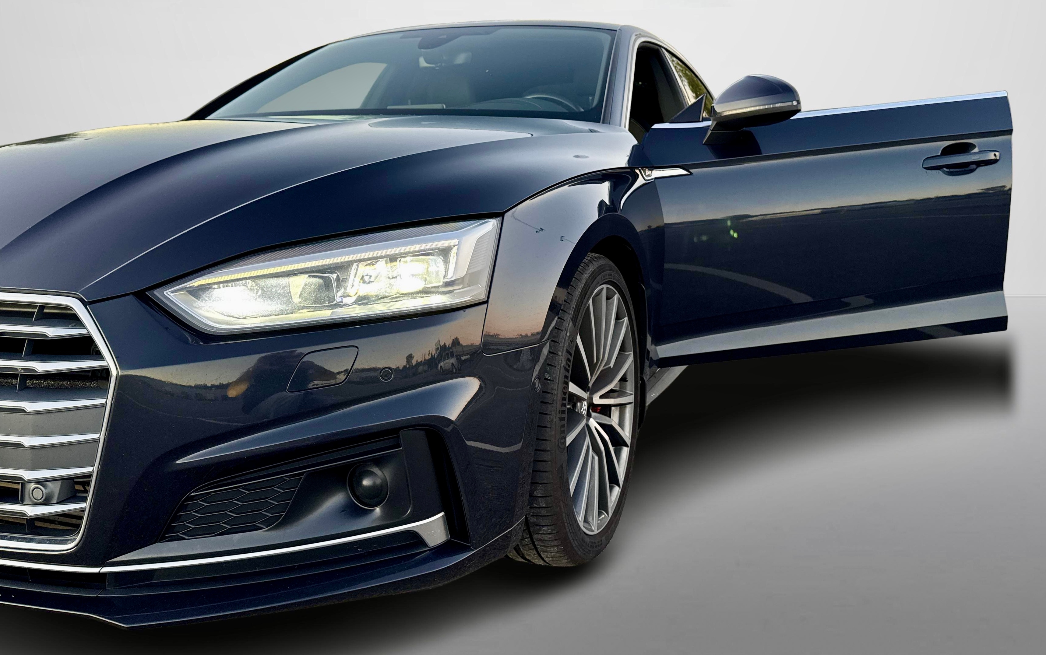 Audi A5 2018, bild 2/5