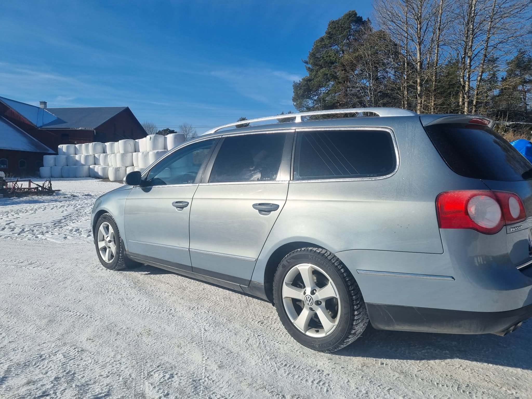 Volkswagen Passat 2010, bild 7/16