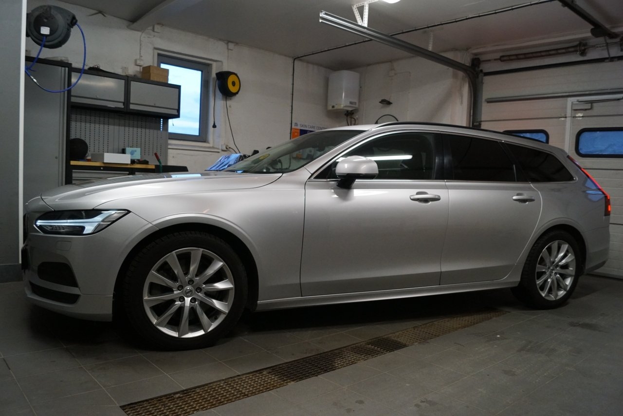 Volvo V90 2022, photo 5/10