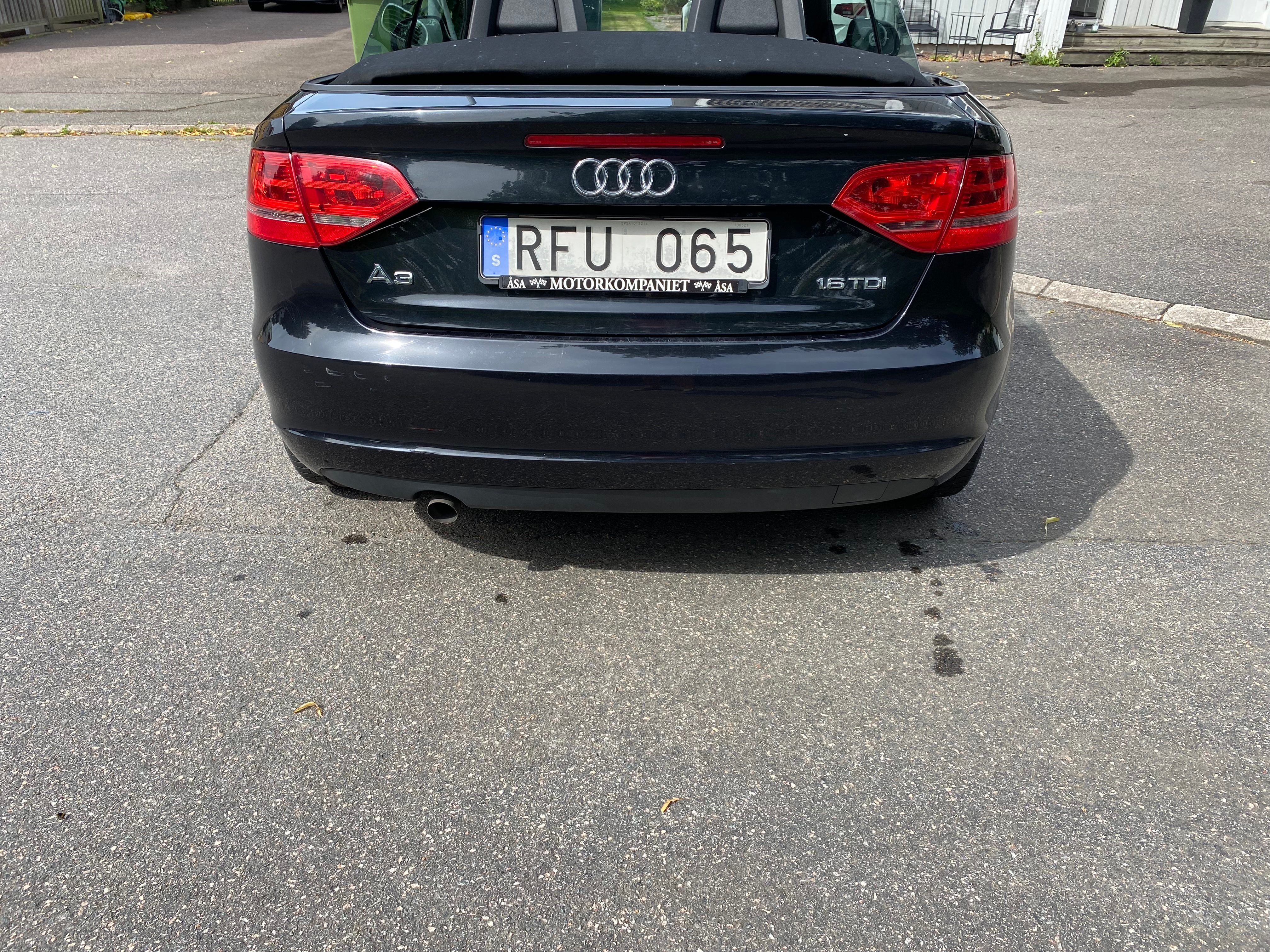 Audi A3 Cabriolet 1.6 TDI Manuell 2010, bild 5/10