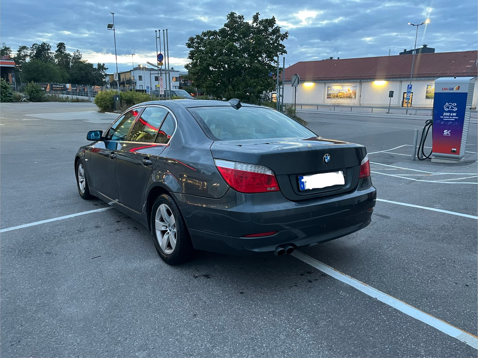 BMW 523 i Sedan Automatisk 2008, kuva 3/12