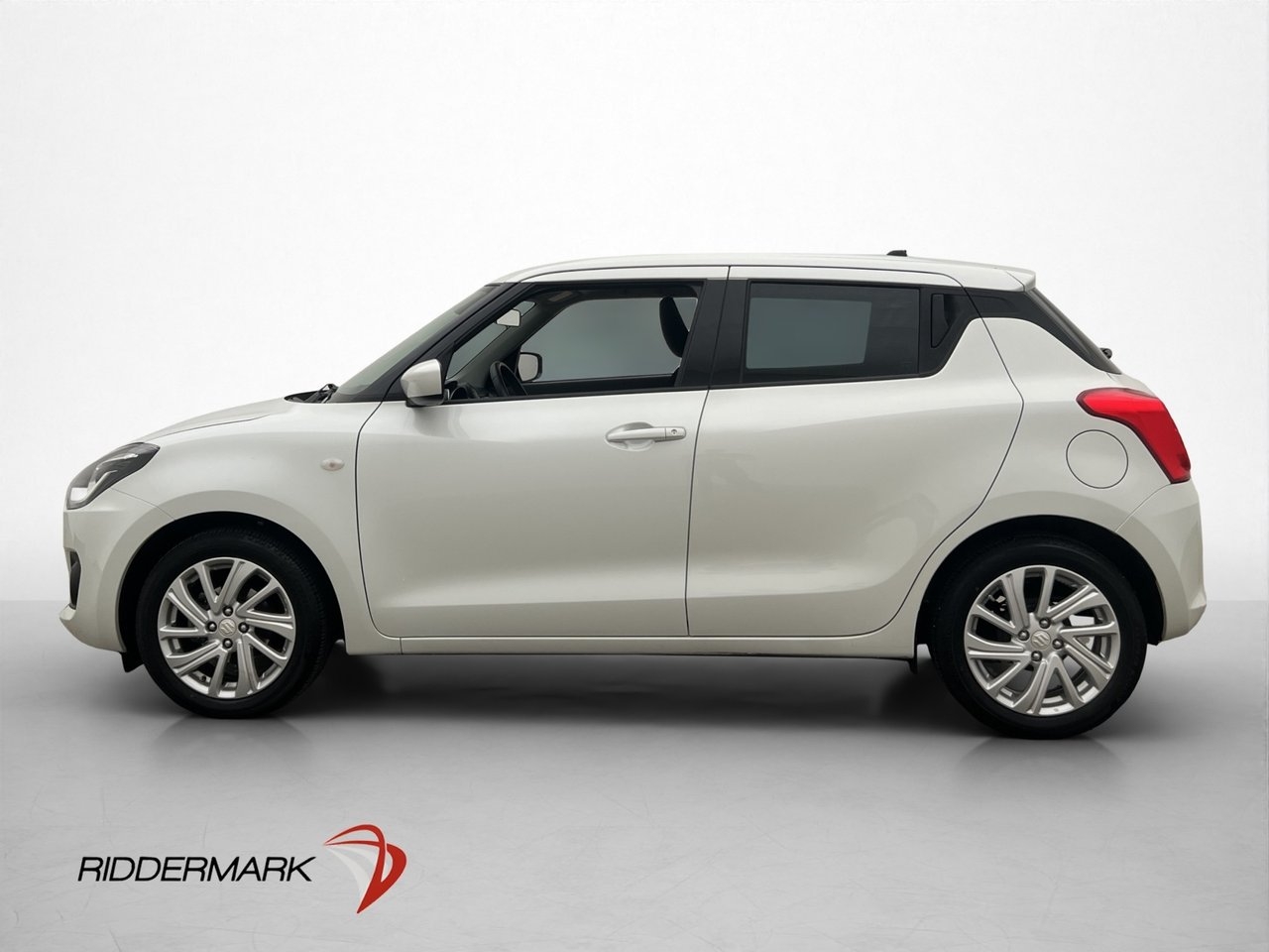 Suzuki Swift Hybrid 83hk 2022, bild 2/28
