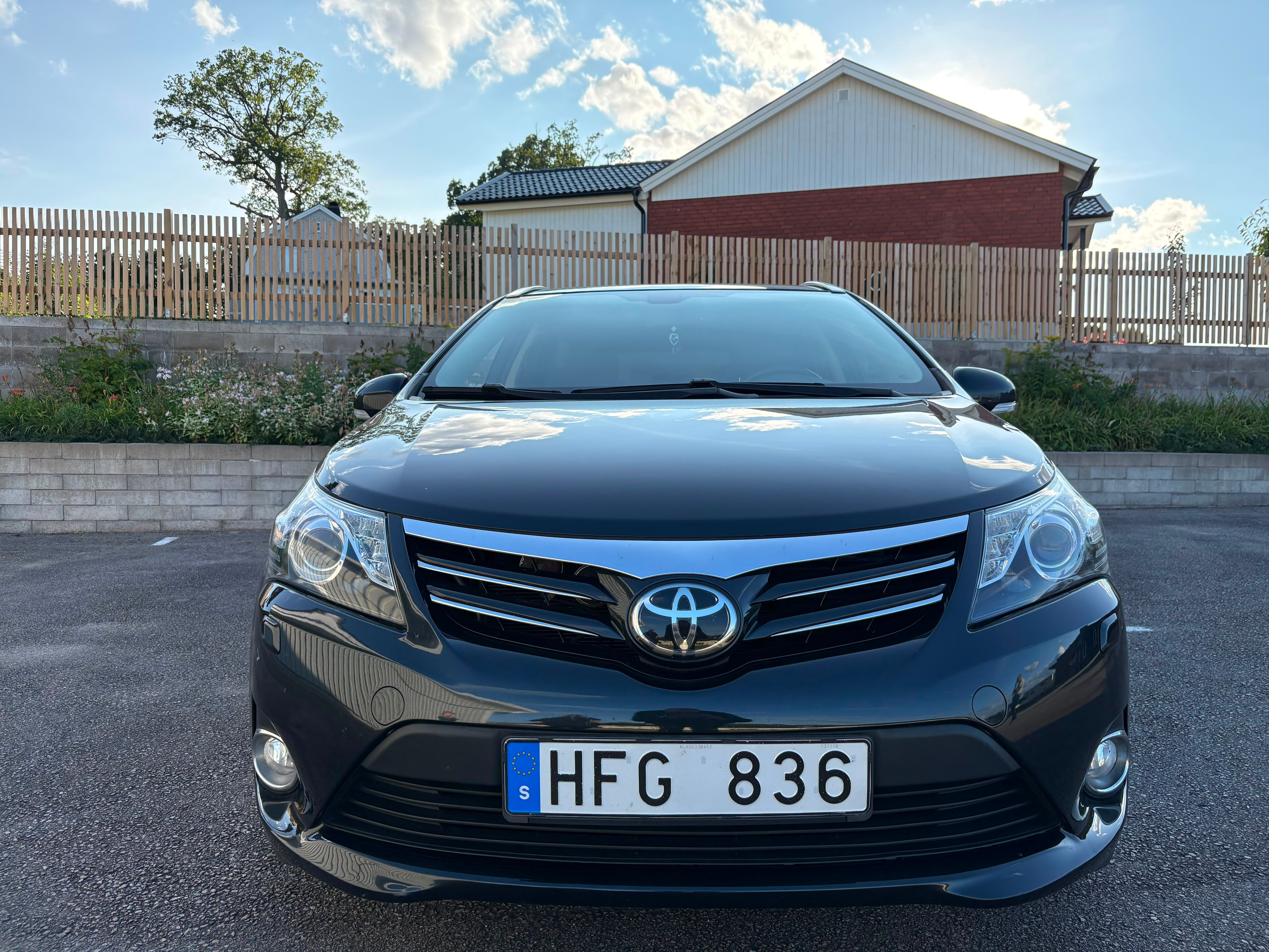 Toyota Avensis Kombi 2.2 D-4D Automatisk 2013, bild 7/13