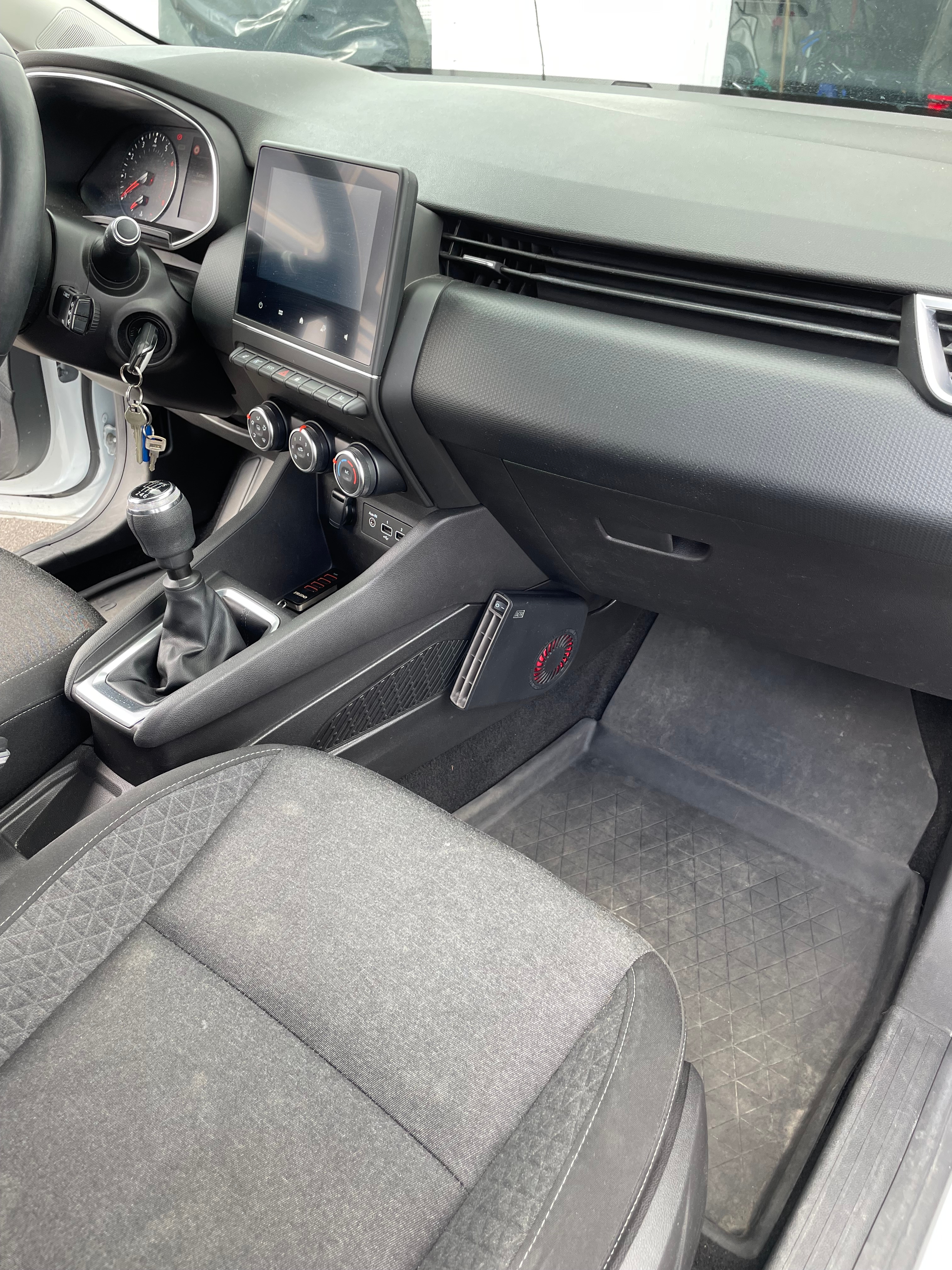 Renault Clio 1.0 TCe Manuell 2021, bild 6/8