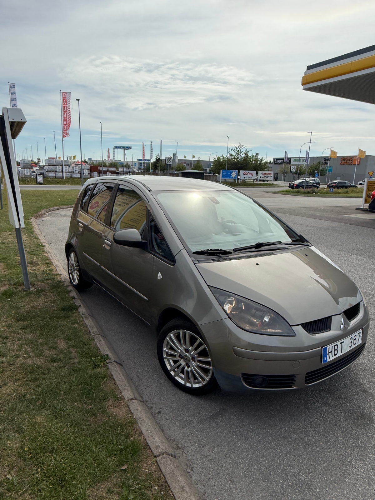 Mitsubishi Colt 1.3 MIVEC Manuell 2008, bild 2/5